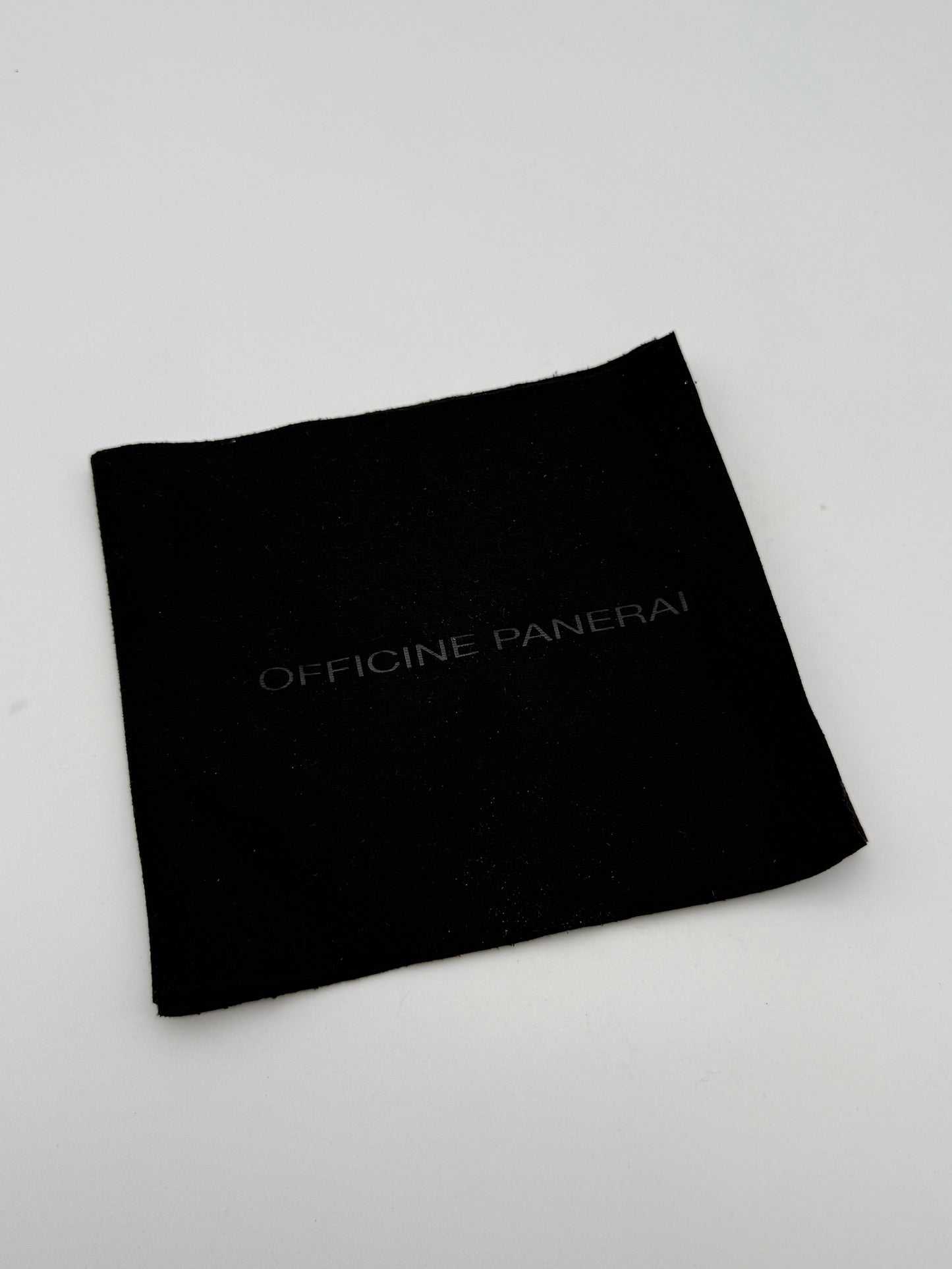 officine panerai pezza da pulizia pouch swiss made gadget