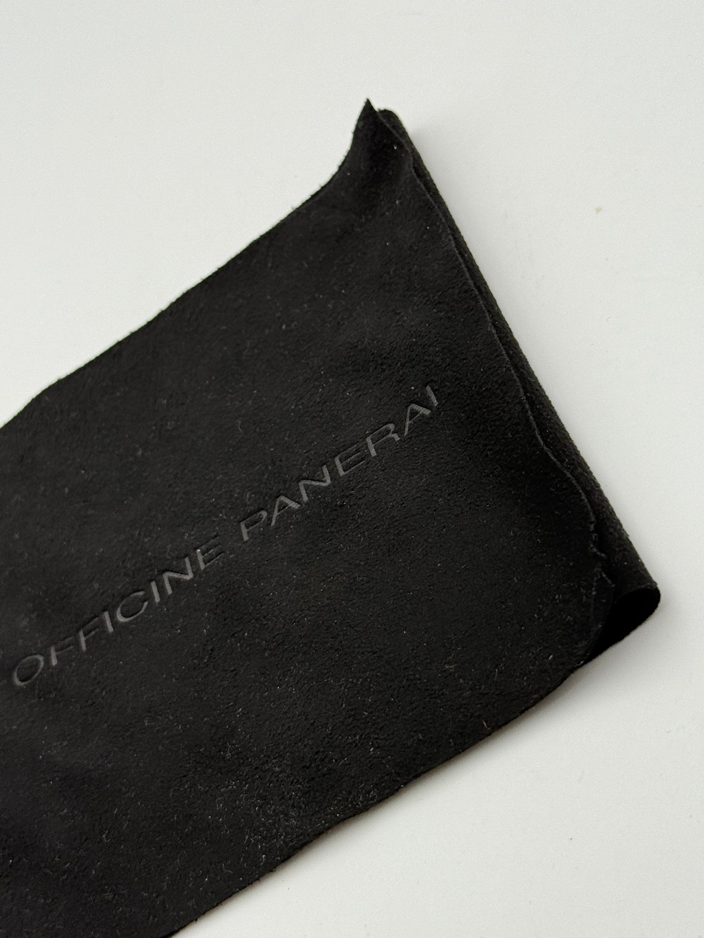officine panerai pezza da pulizia pouch swiss made gadget
