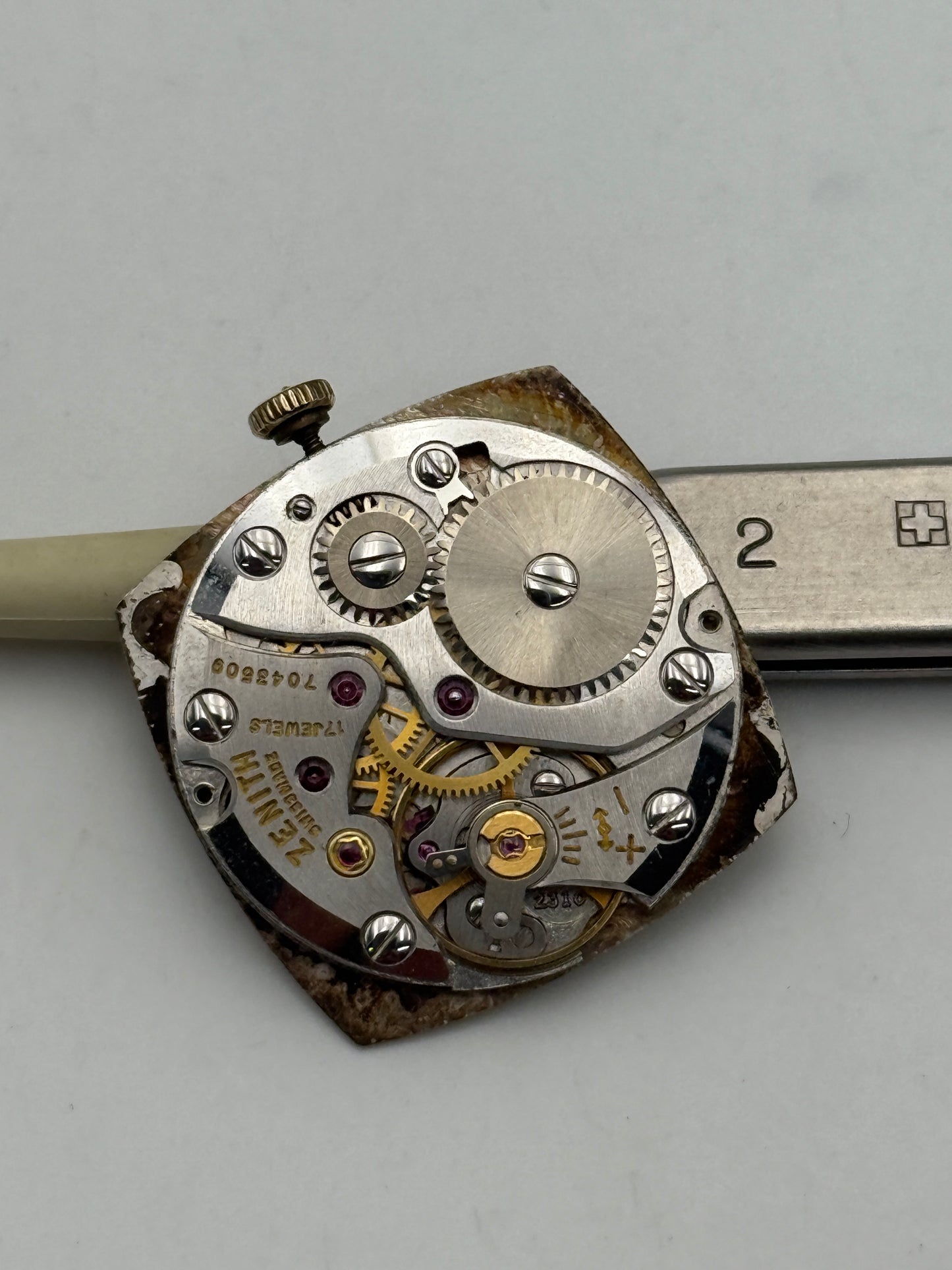 zenith 2310 movement movimento