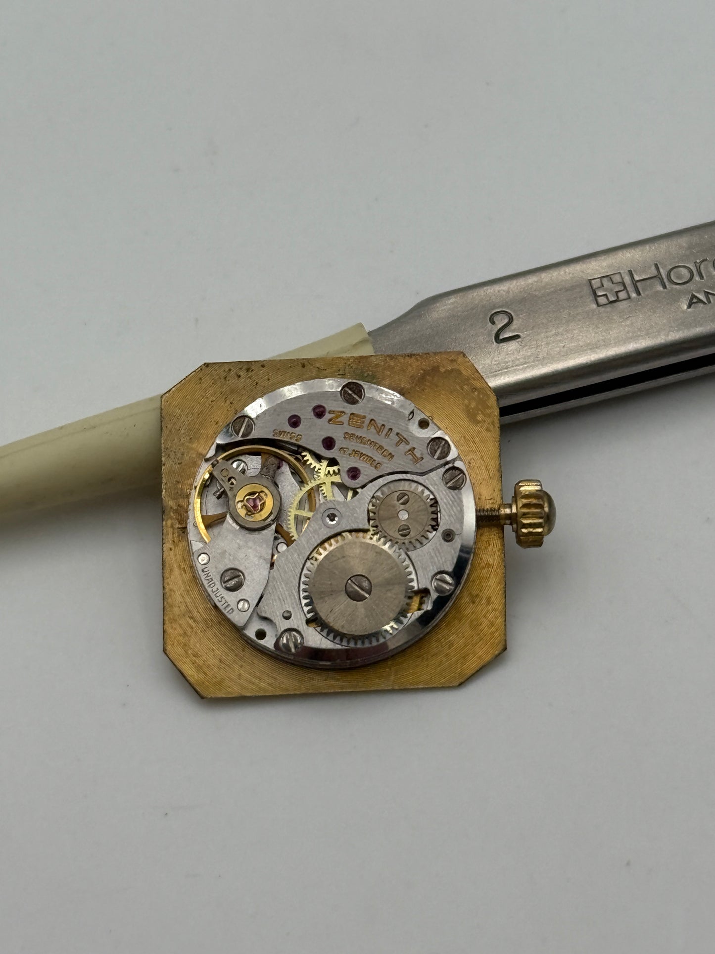 Zenith 1740 movement movimento