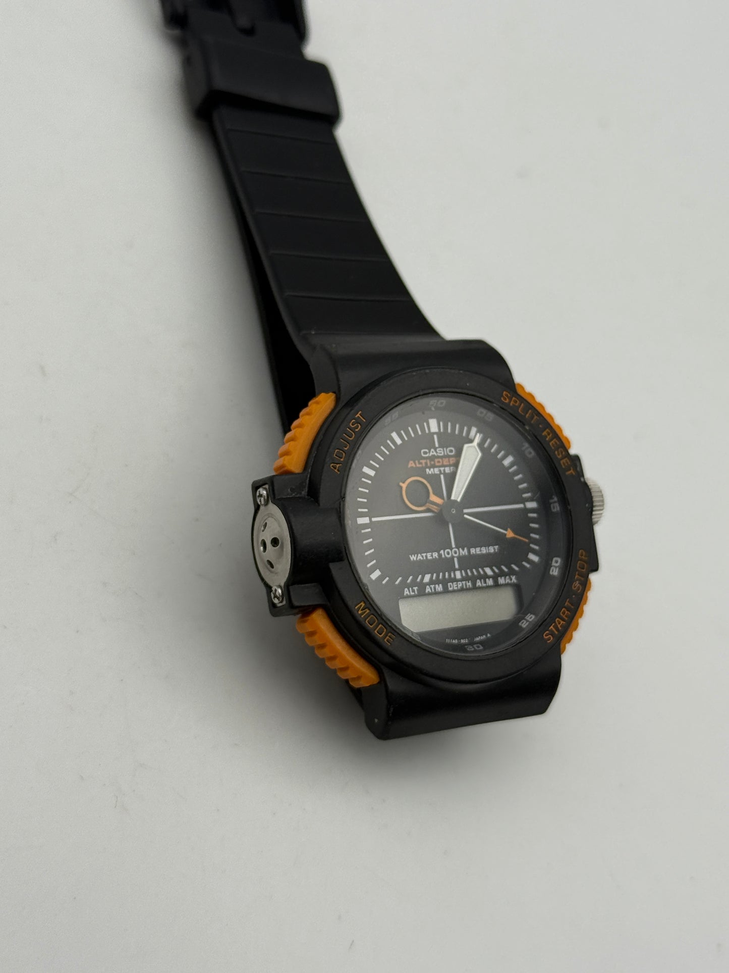 casio 376 arw-320 43mm