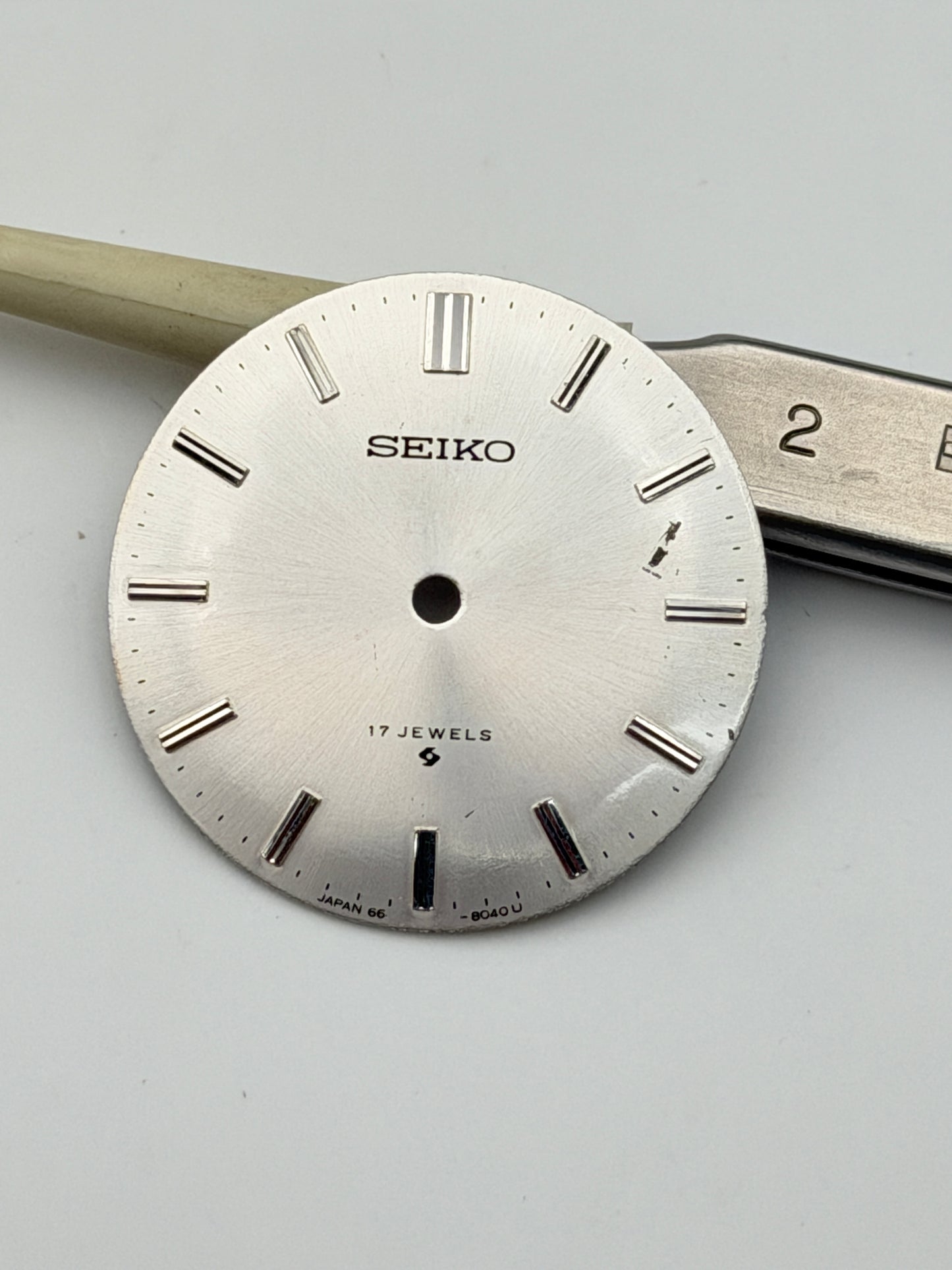 seiko 17 jewels 66-8040u 28.4mm dial quadrante