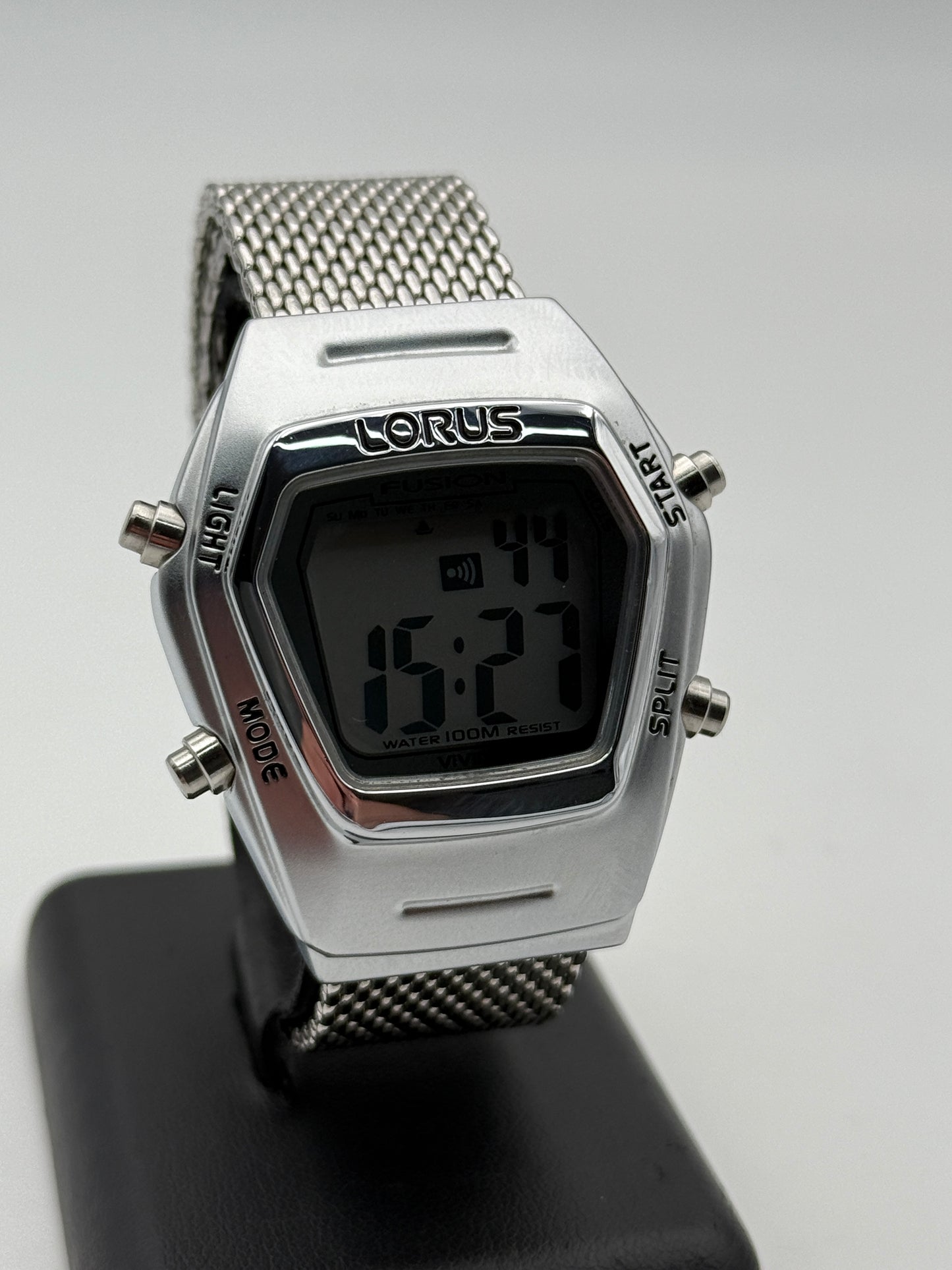 lorus fusion vividigi vintage  w120-4a00