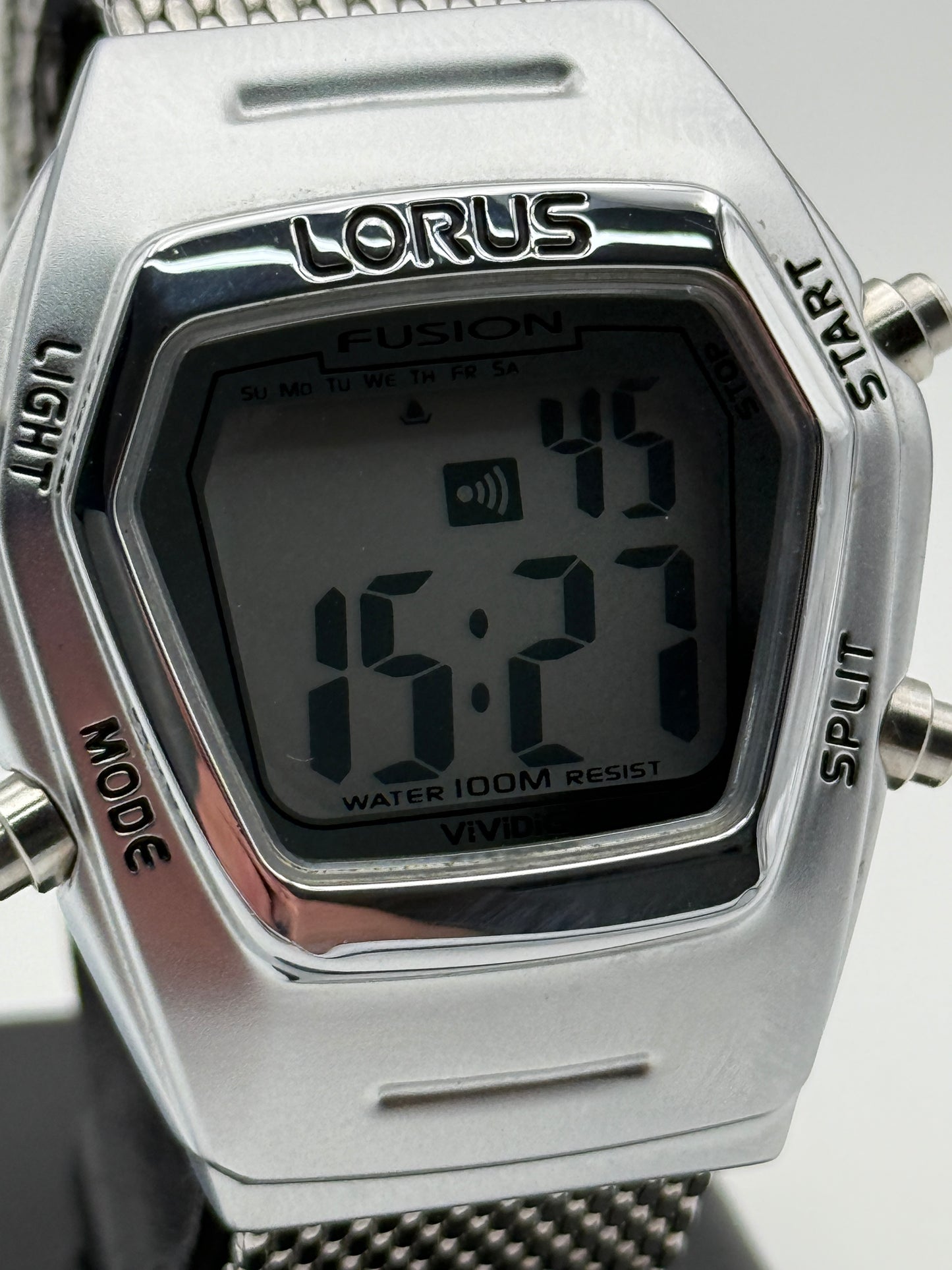 lorus fusion vividigi vintage  w120-4a00