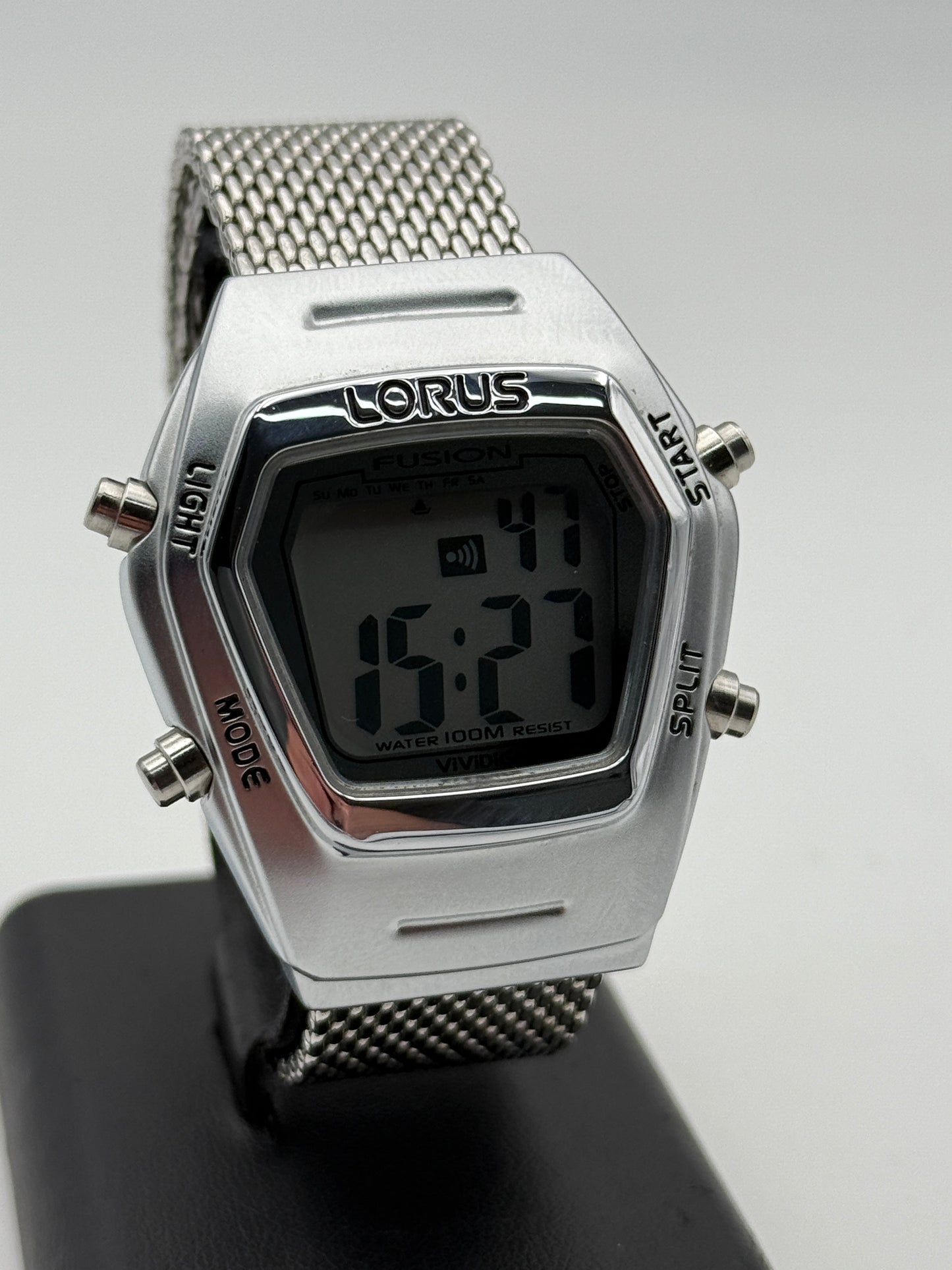 lorus fusion vividigi vintage  w120-4a00