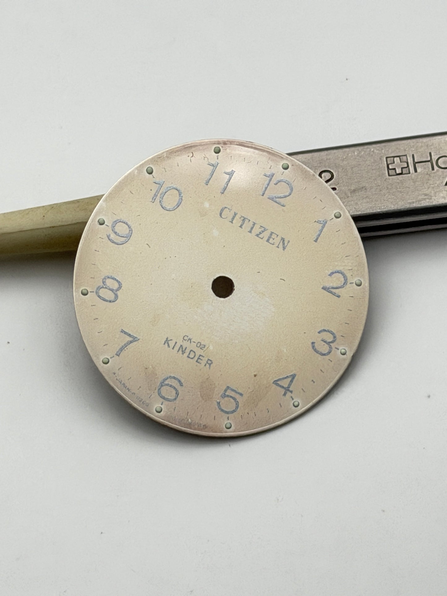 citizen kinder ck-02 28.4mm dial quadrante