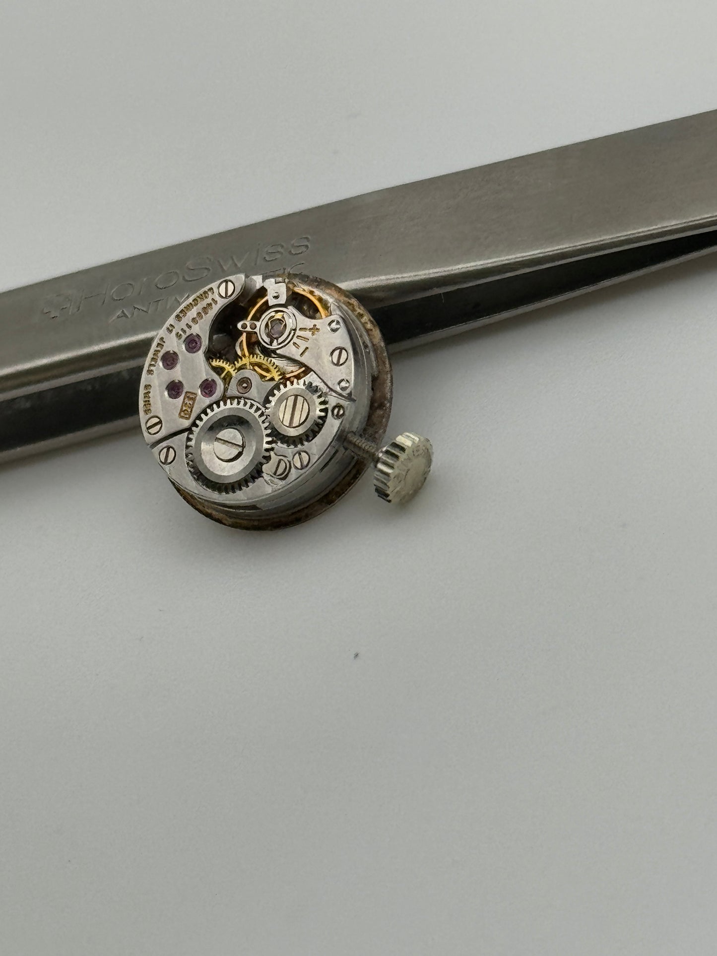 Longines 320 movement movimento