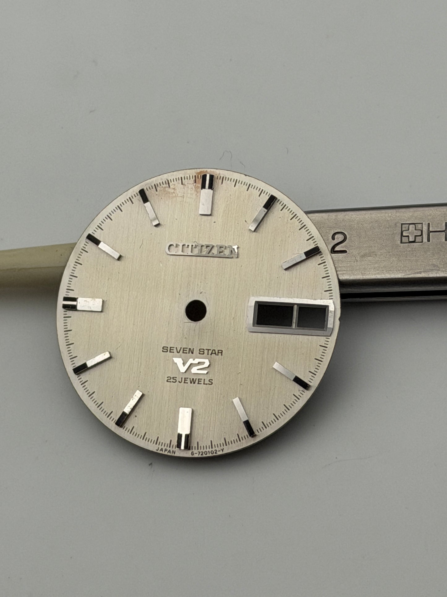 citizen v2 seven star 6-720102-y 28.4mm dial quadrante
