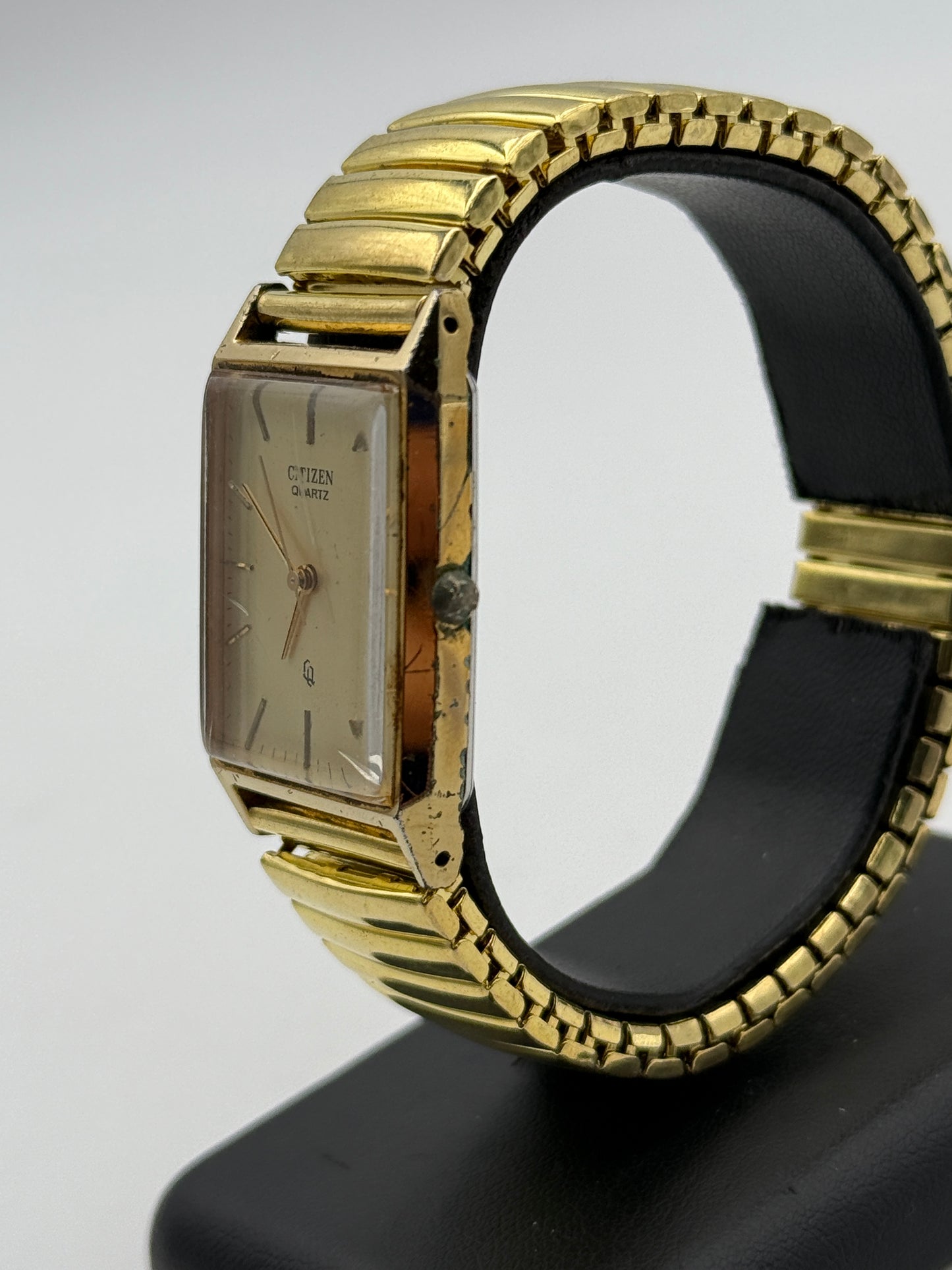 citizen quartz cq 2030-204795