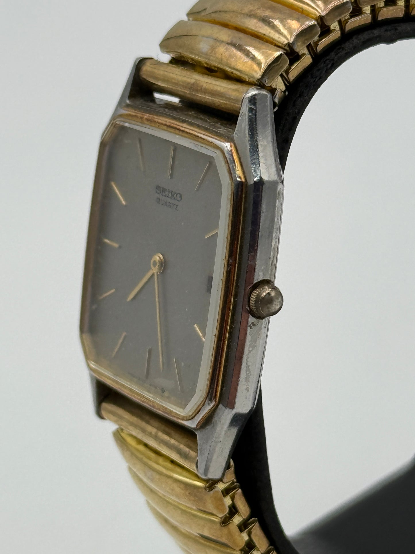 seiko quartz 9029-5040 28mm