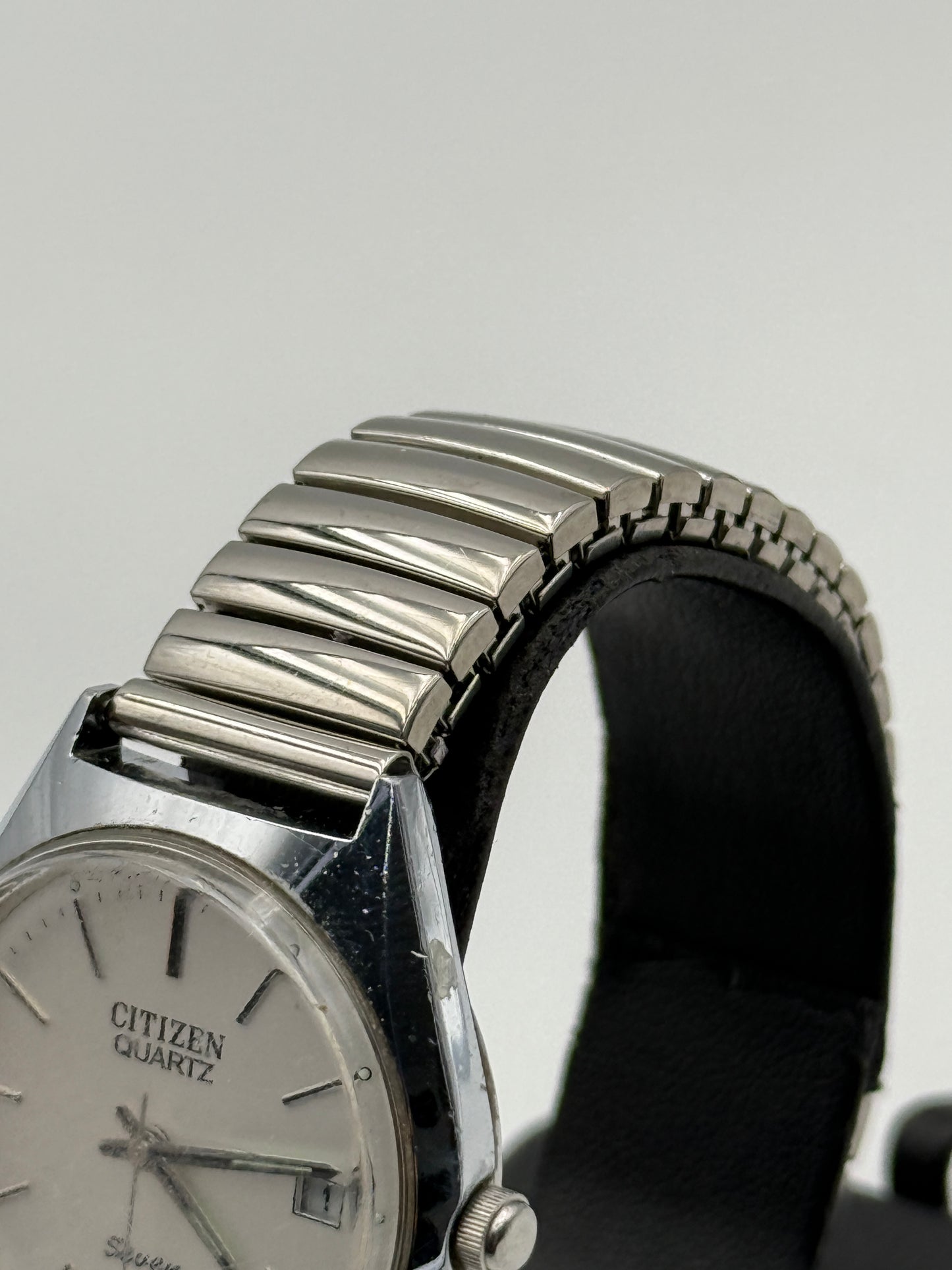 citizen quartz seven 2110-843945 32mm