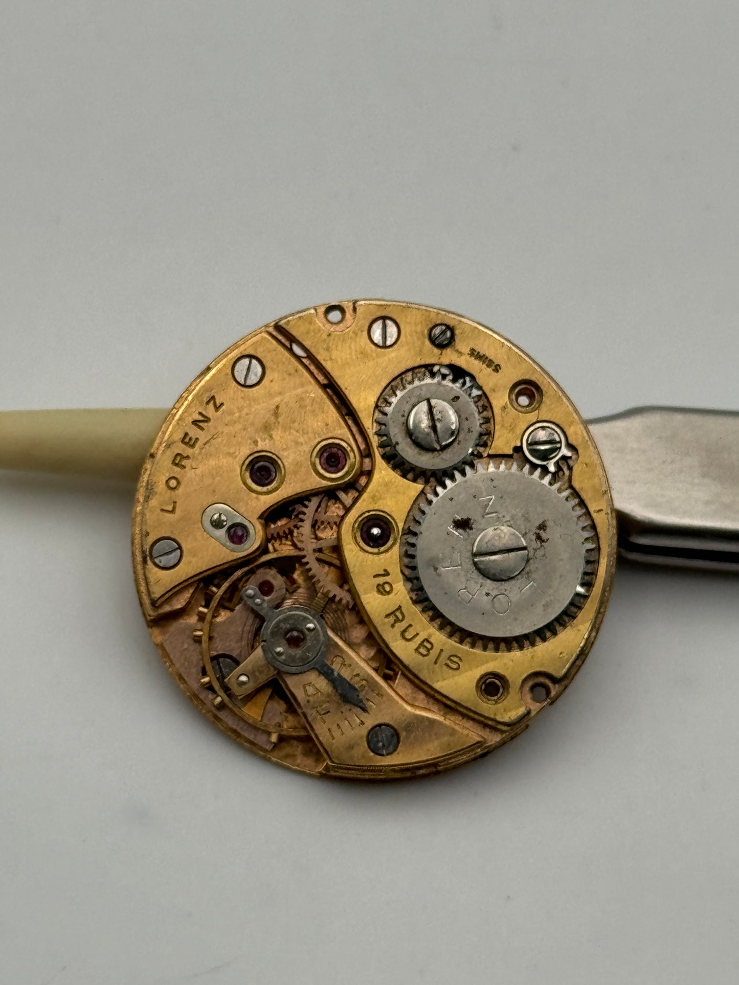 Lorenz fhf 26 movement movimento