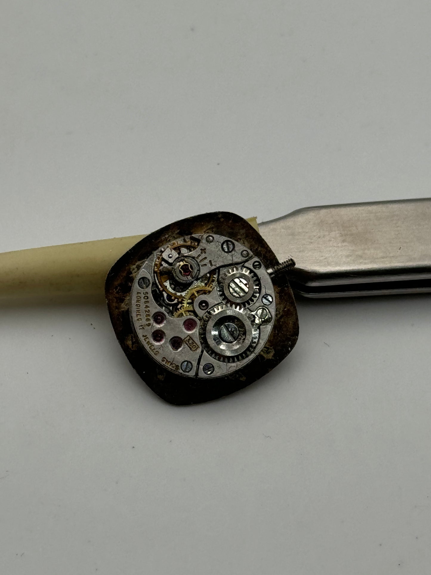 Longines 320 movement movimento