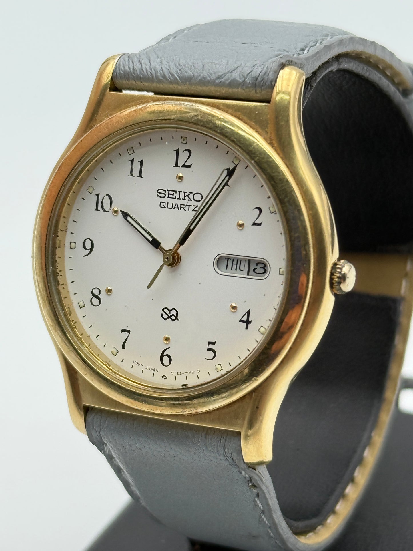 seiko Quartz sq 5y23-7080 36mm