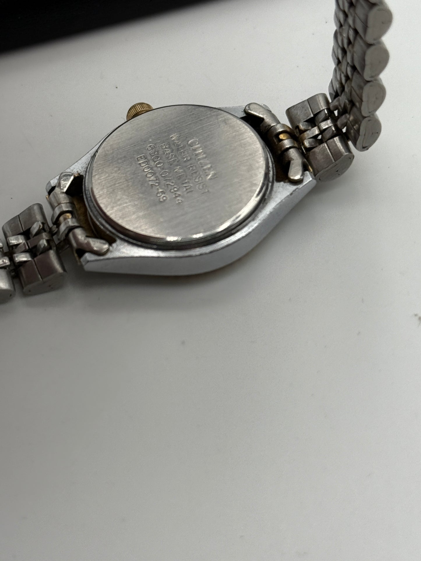 citizen Quartz 6000-07294 25mm
