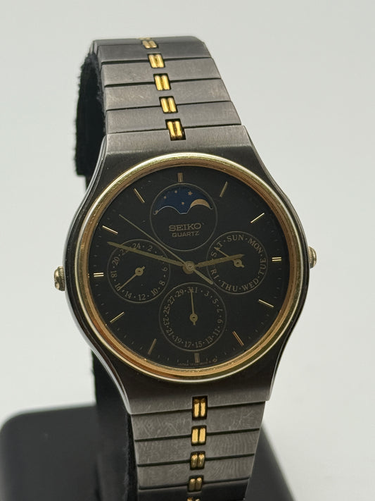 seiko quartz calendar 7f39-8020 35mm moonphase vintage