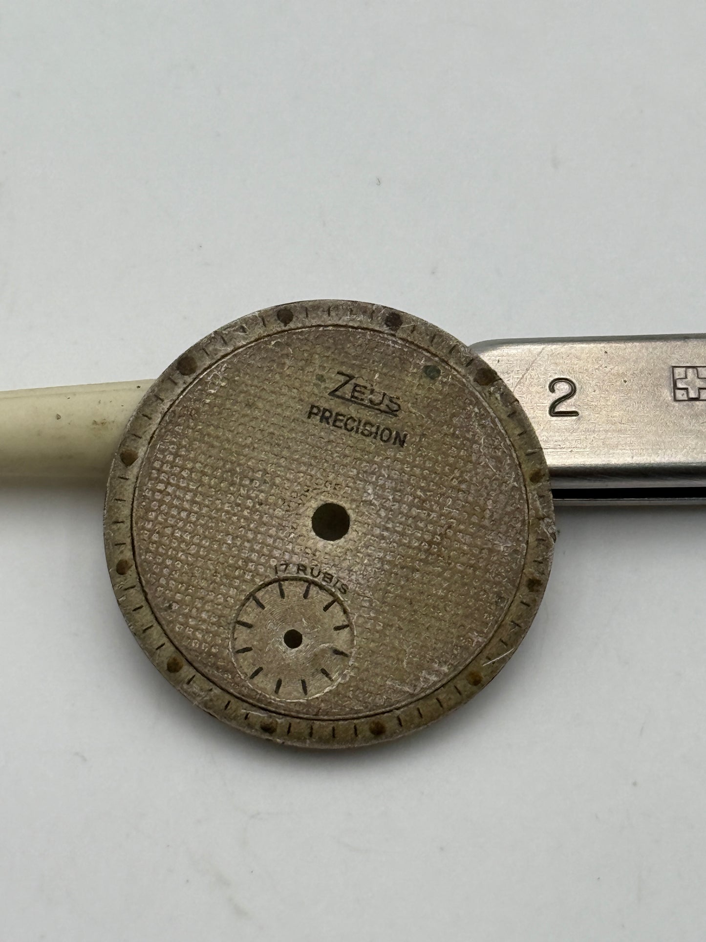 zeus precision 18.8mm dial quadrante