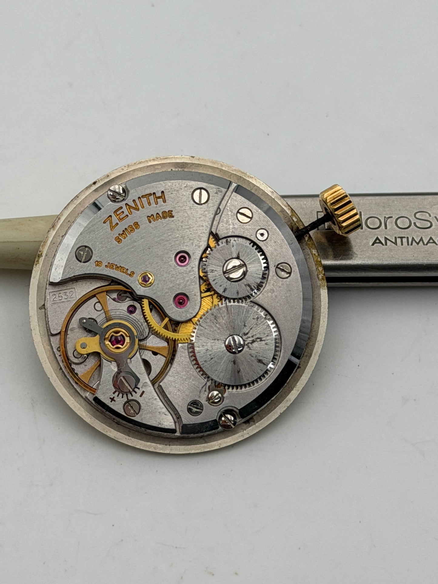 zenith 2532 movement movimento