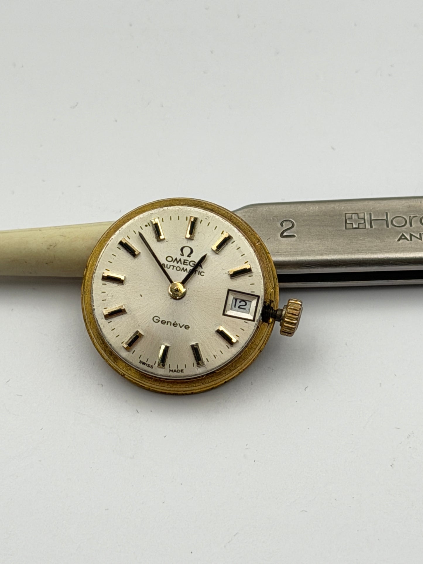 omega geneve 684 automatic movement movimento