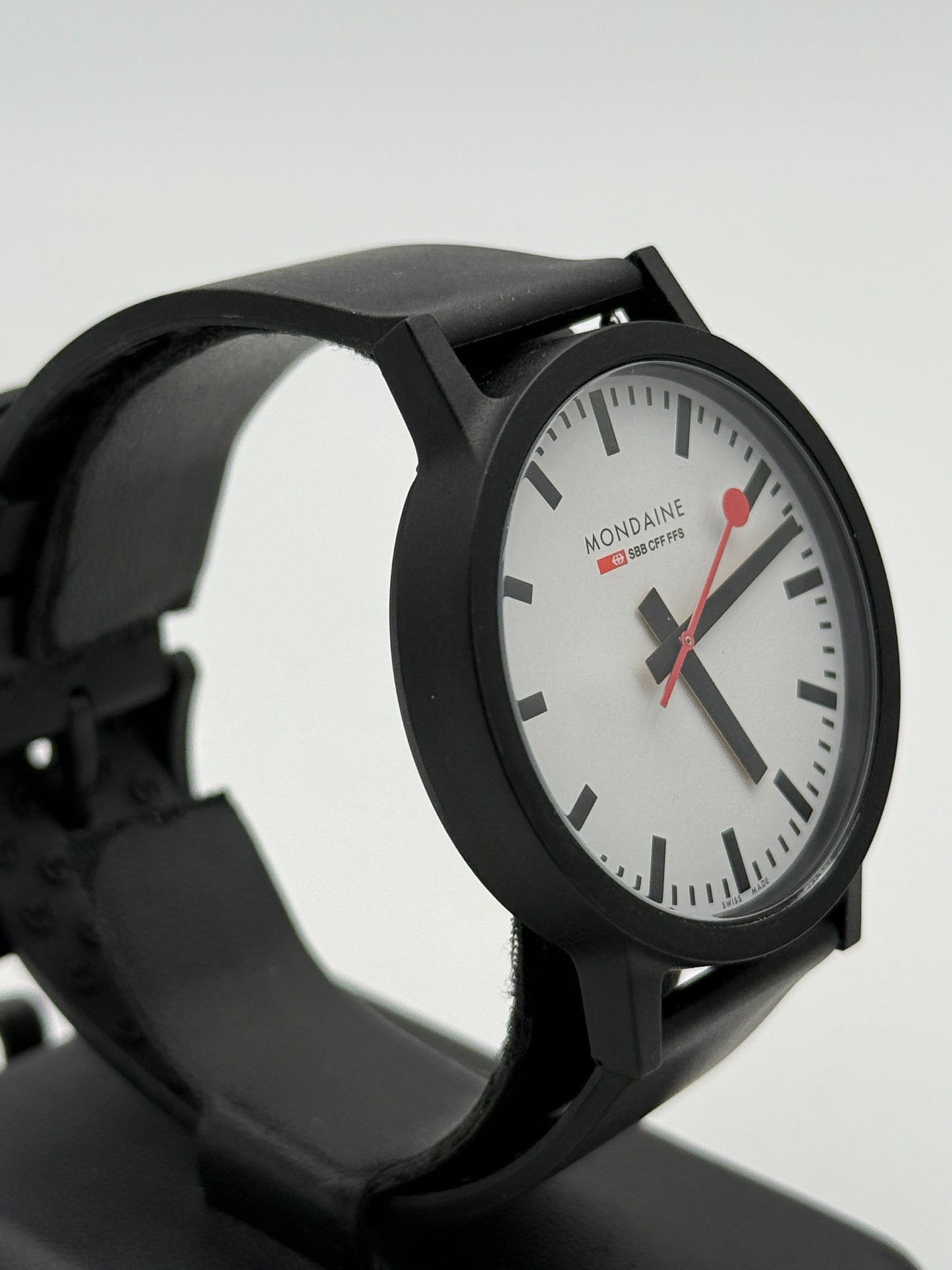 mondaine sbb cff ffs ferrovie svizzere