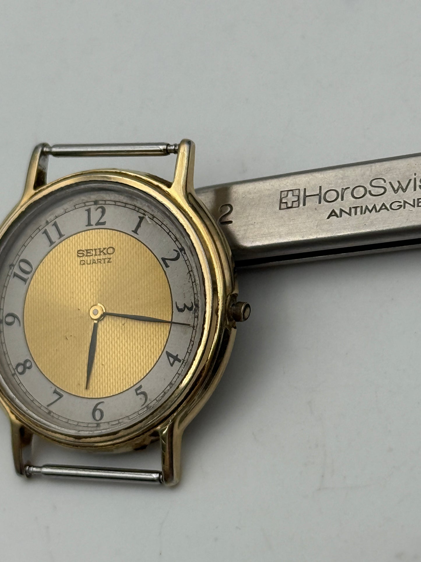 seiko quartz 9020-6030 32mm