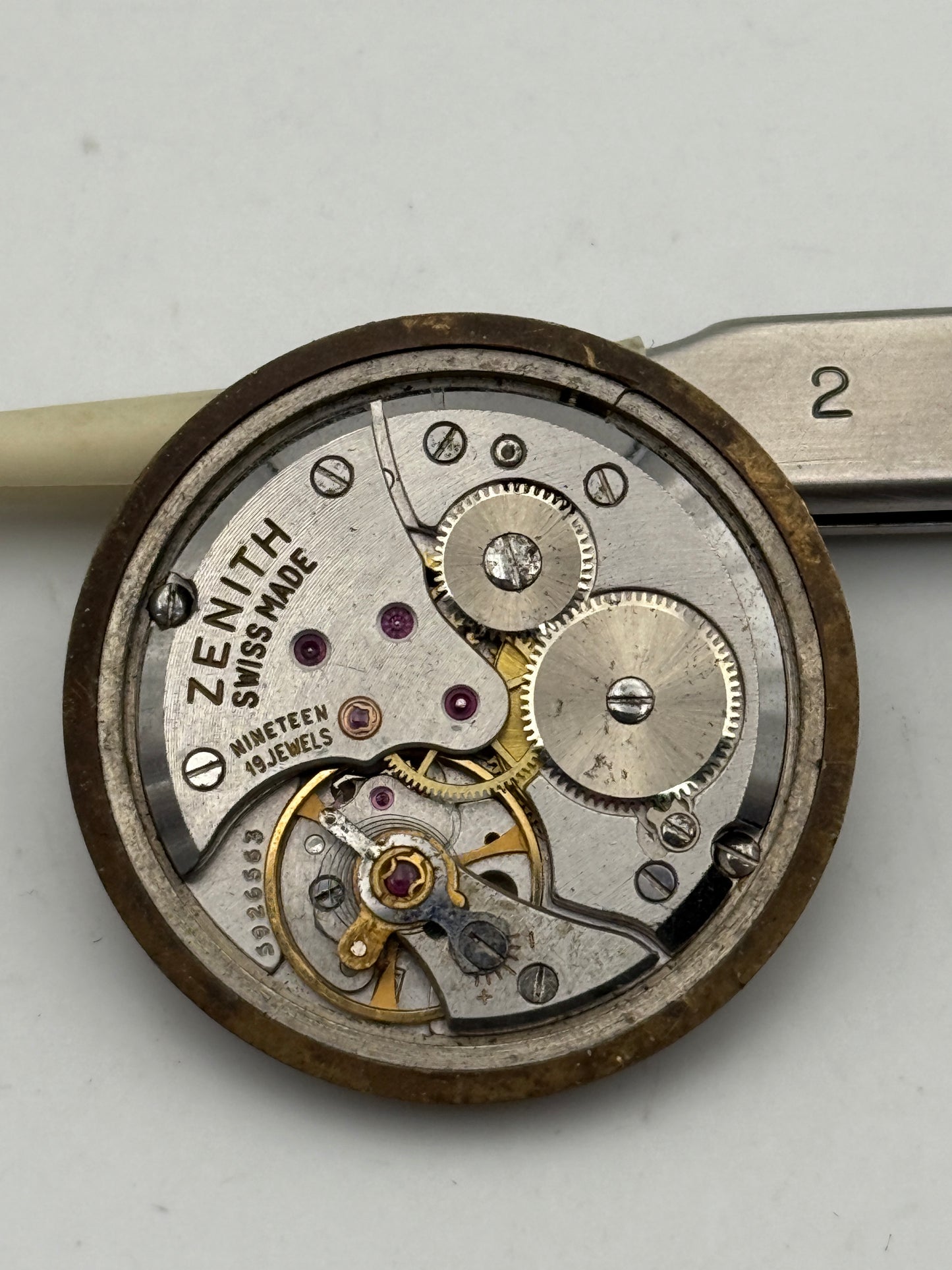 zenith 2531 220s movement movimento