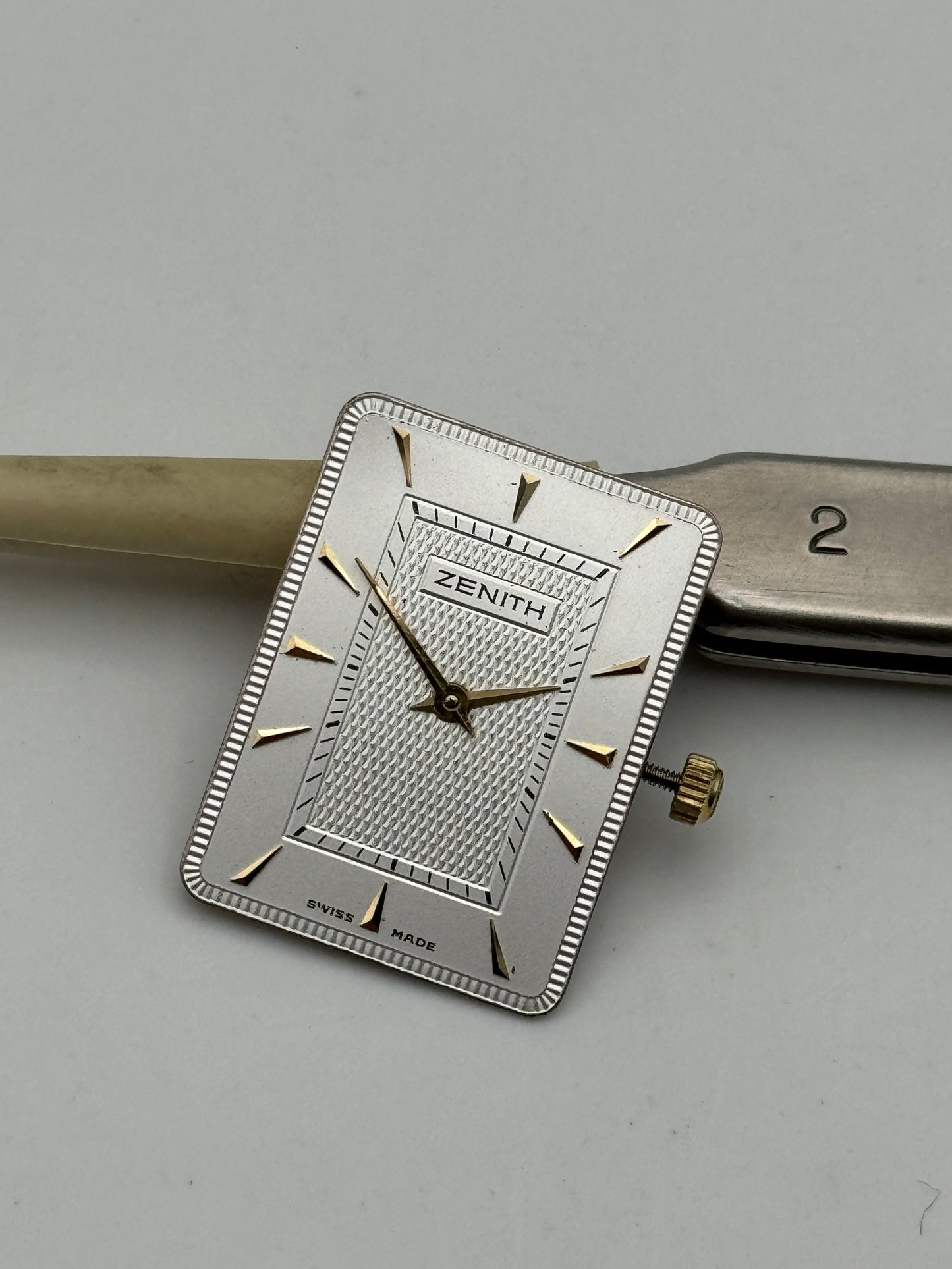 Zenith 061 eta 976.001