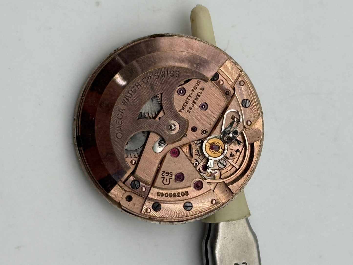 omega seamaster de ville automatic 562 movement movimento