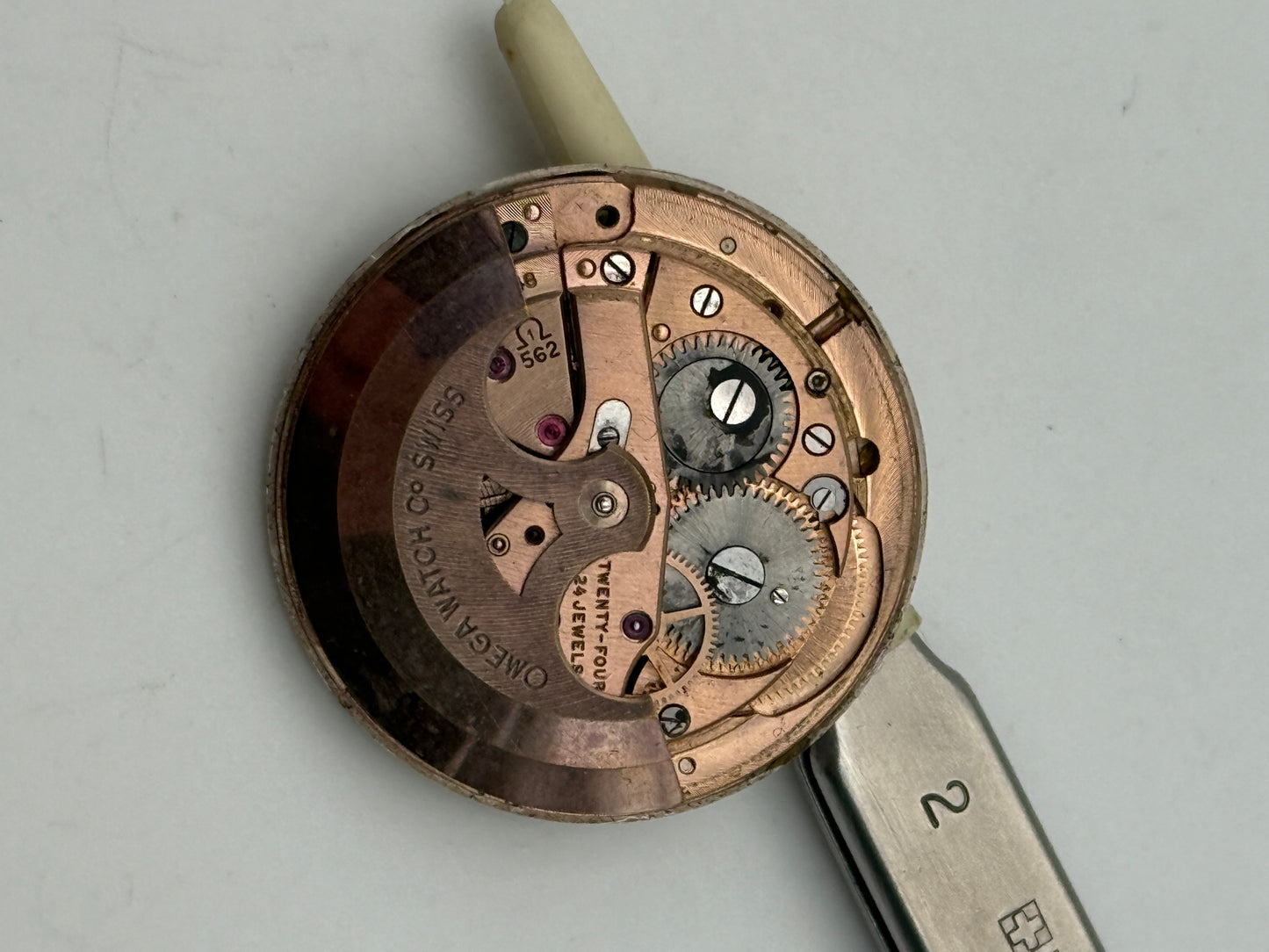 omega seamaster de ville automatic 562 movement movimento