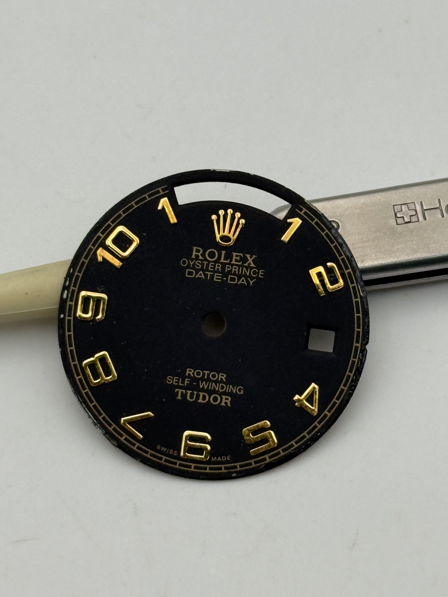 tudor day date rolex 28.4mm dial quadrante black