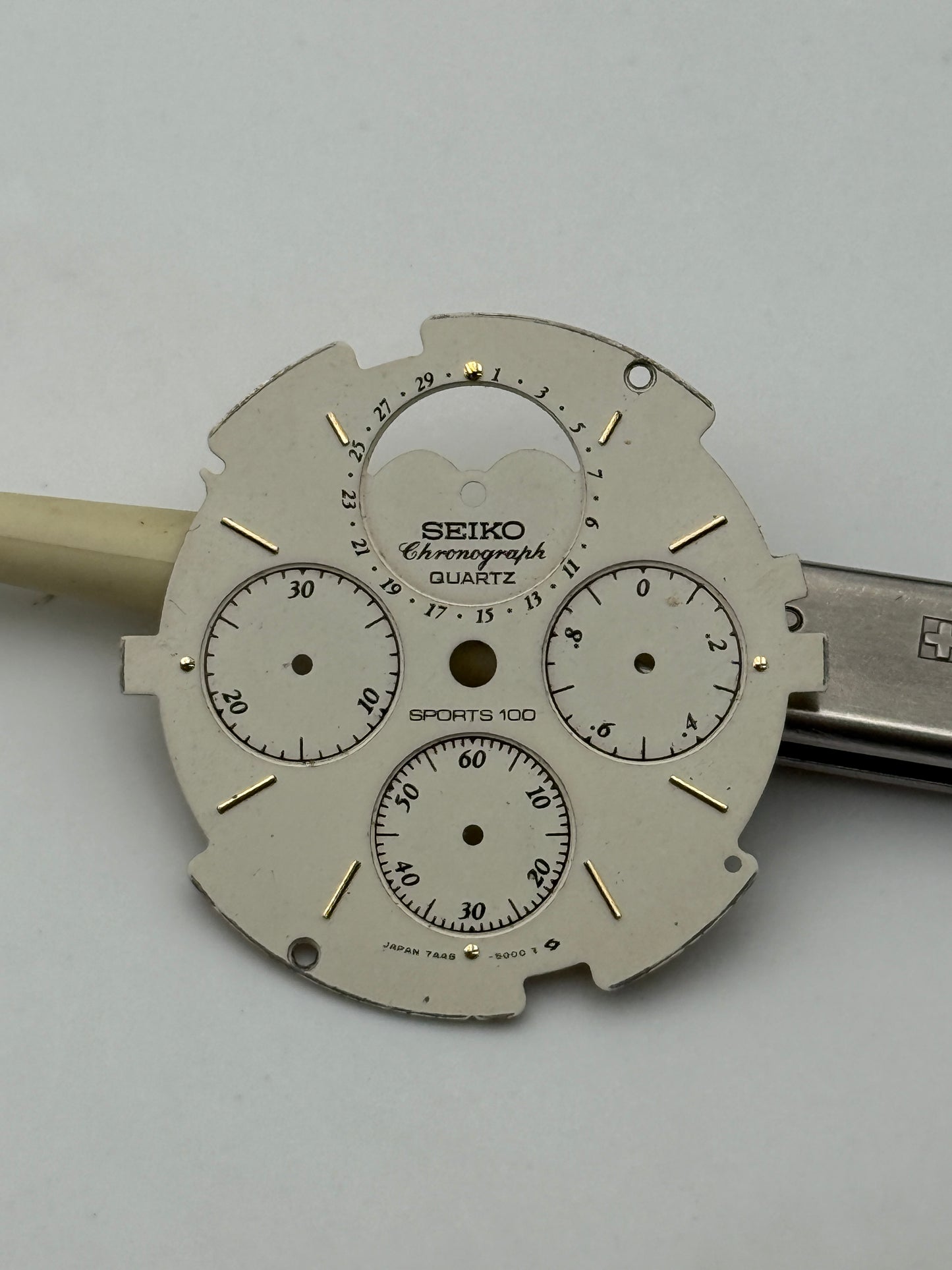 seiko chronograph quartz calendar 31mm sports 100 dial quadrante