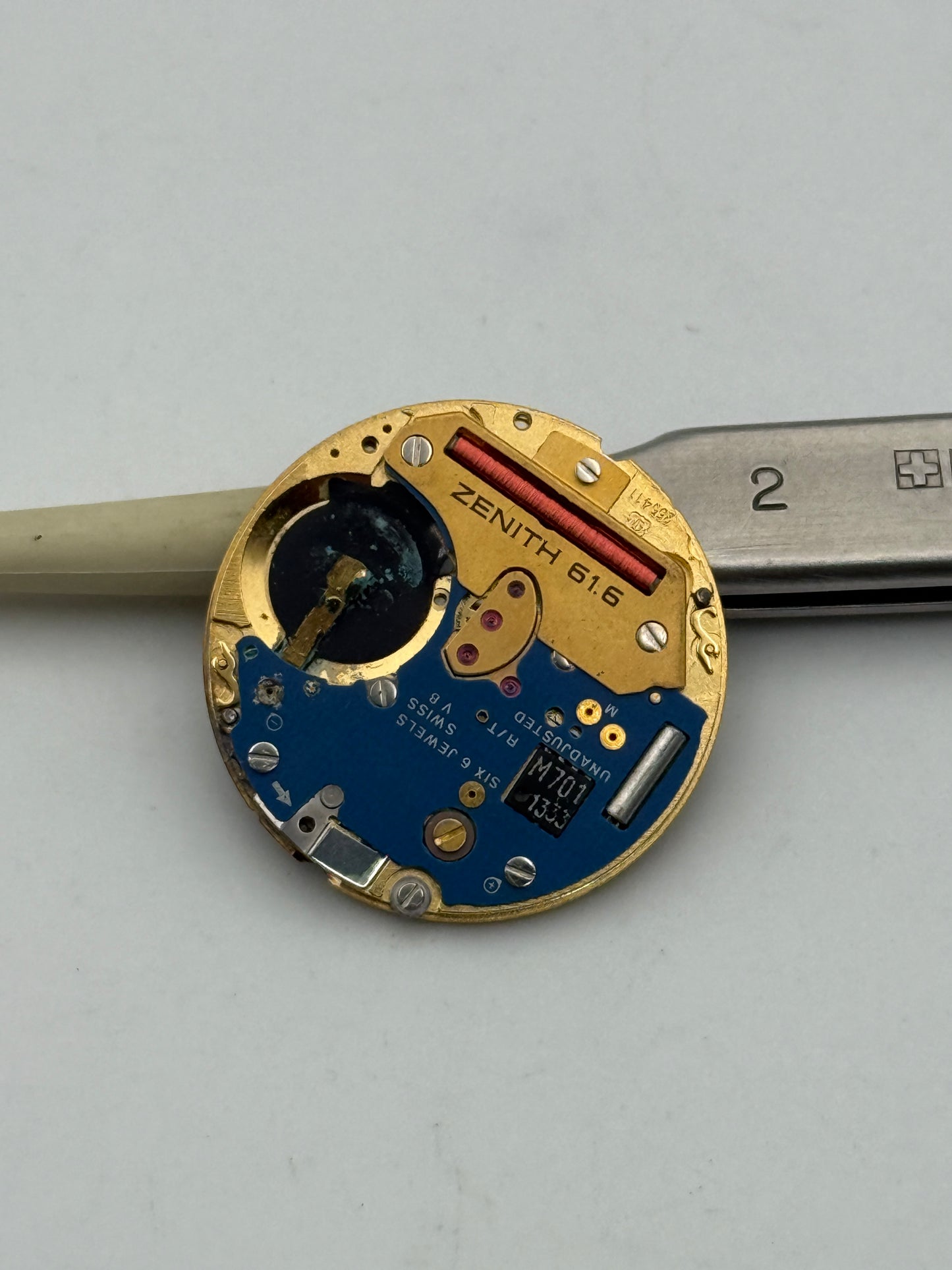zenith winsor eta 255.411 61.6 quartz movement movimento