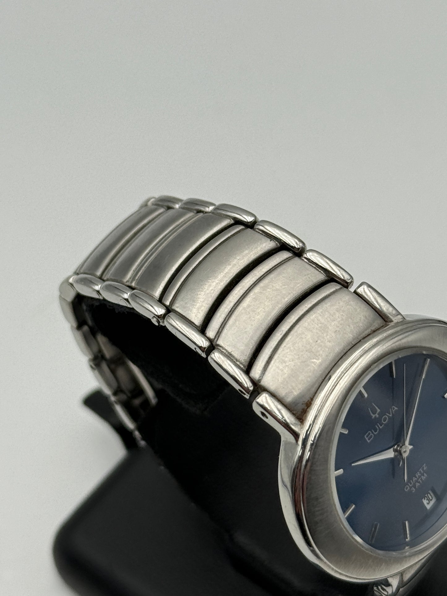 Bulova quartz 36mm watch vintage orologio