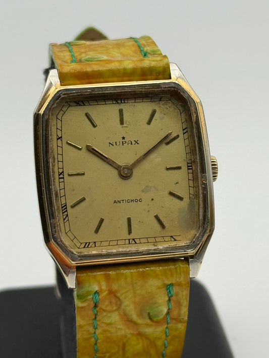 Nupax swiss made 29x35mm vintage manual wind