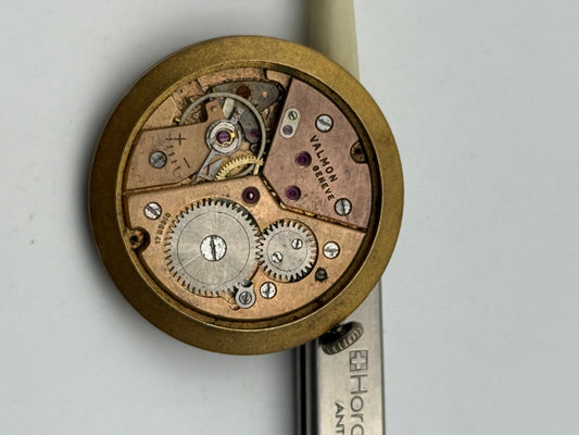 valmon geneve peseux 330 movement movimento