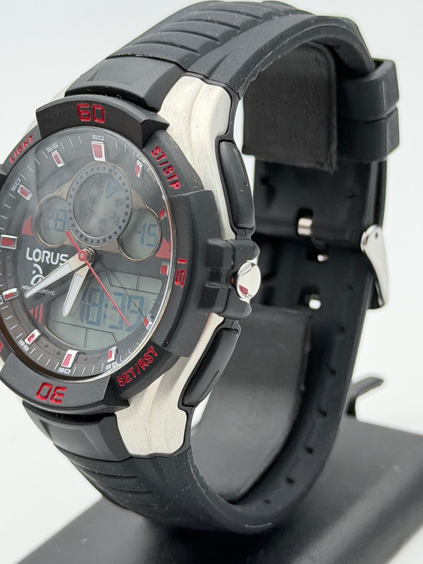 lorus digital quartz watch sport 22022-x033