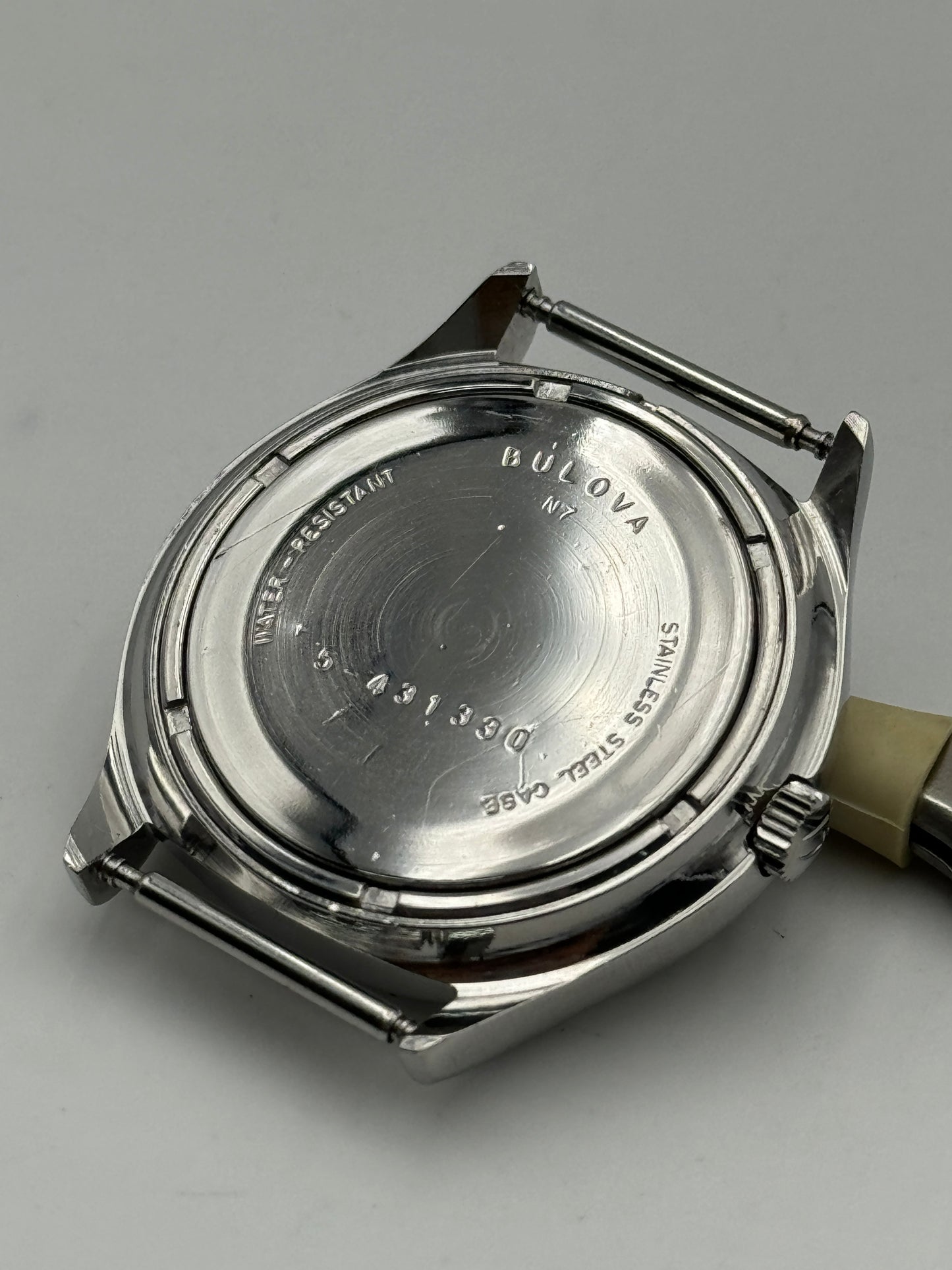 Bulova accutron quartz 36mm