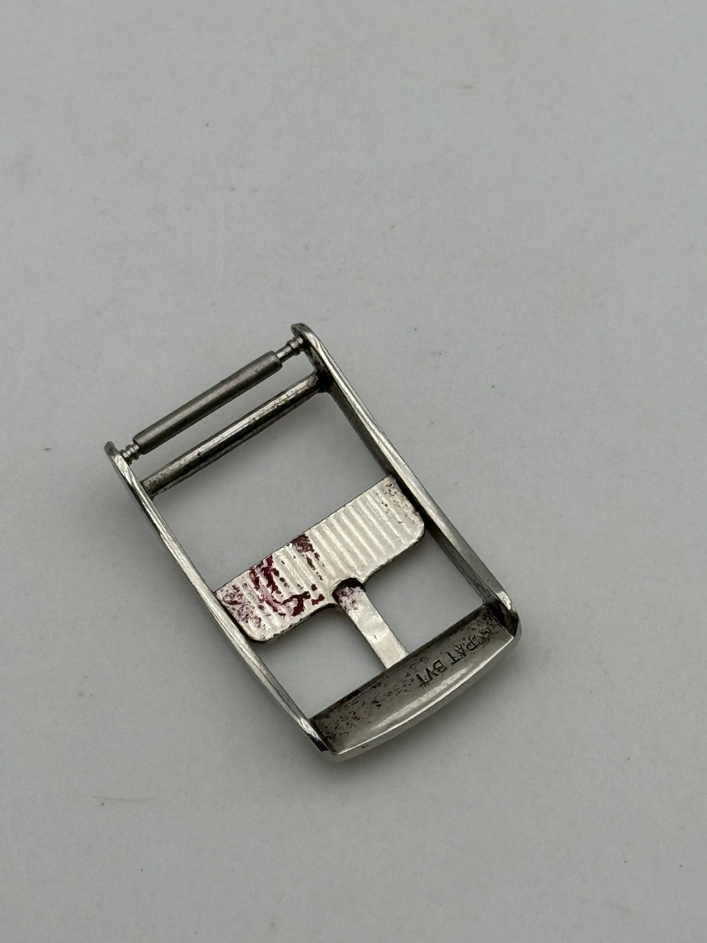 Omega  fibbia