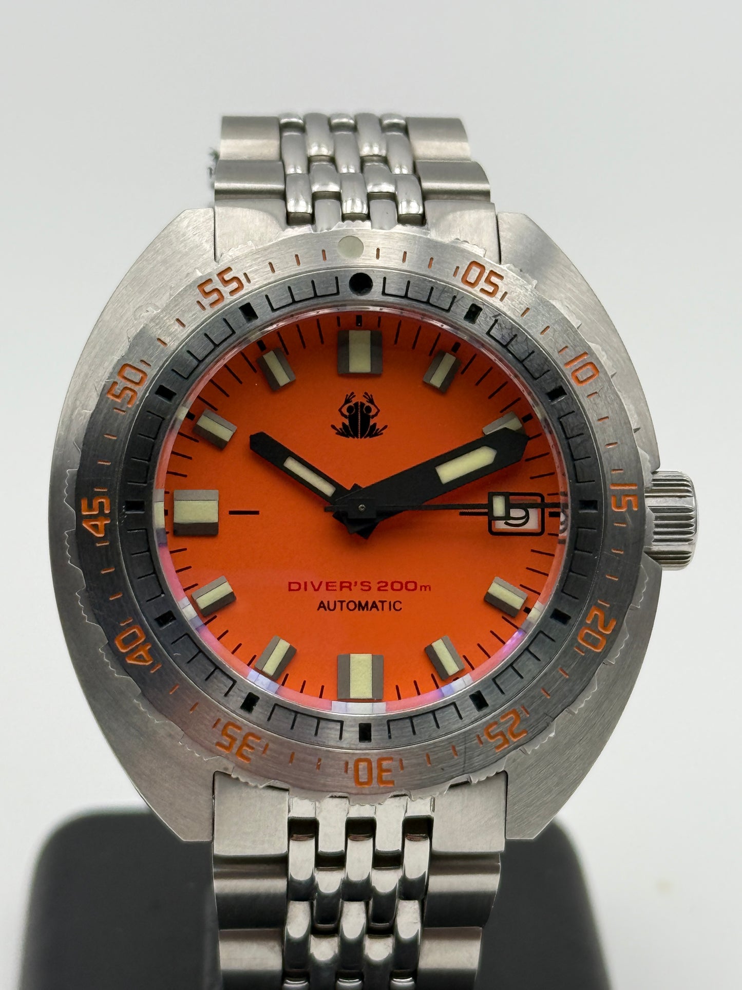 tactical frog automatic divers 200