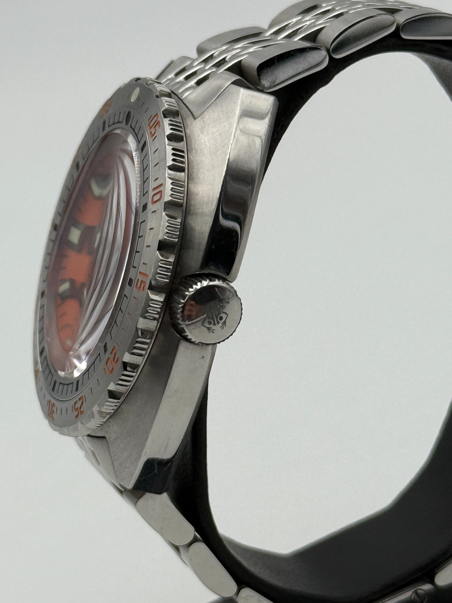 tactical frog automatic divers 200