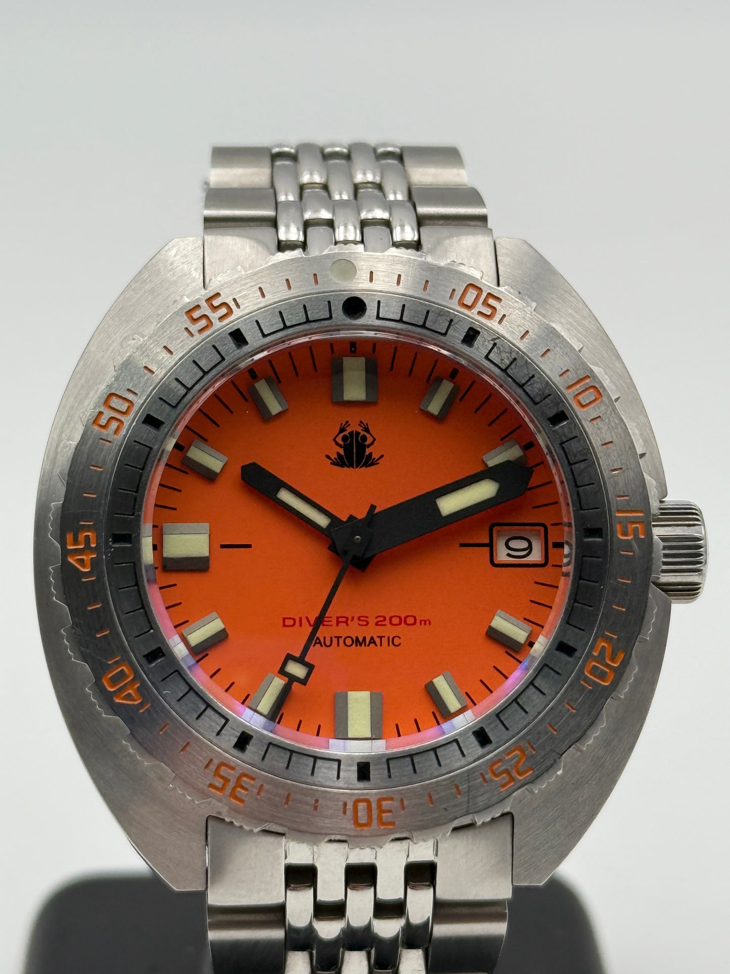tactical frog automatic divers 200