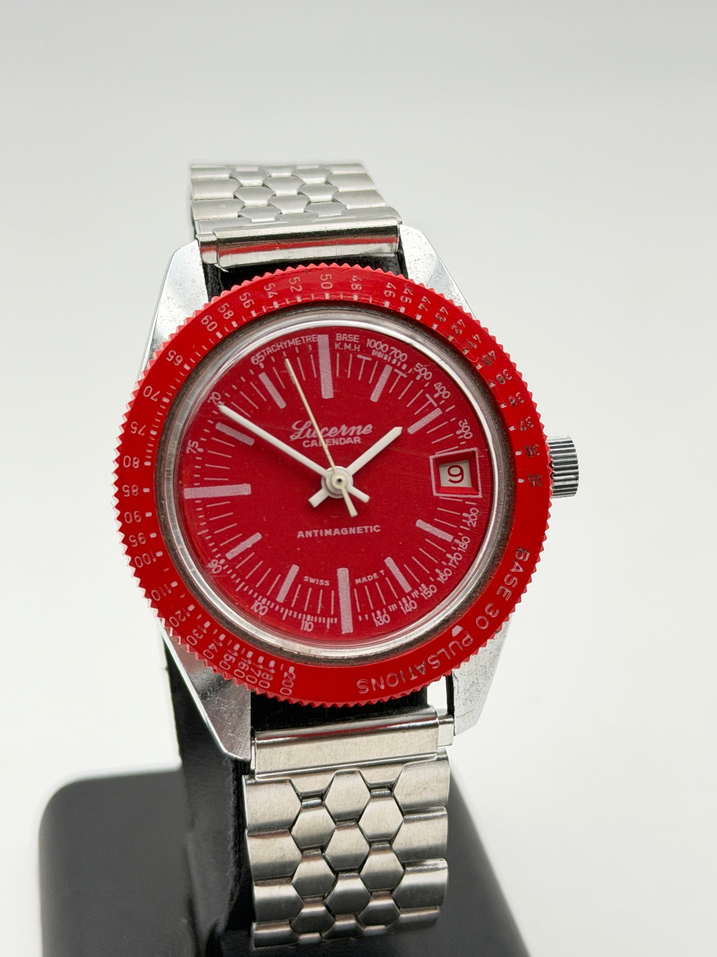 lucerne diver red watch swiss made nos 70s vintage