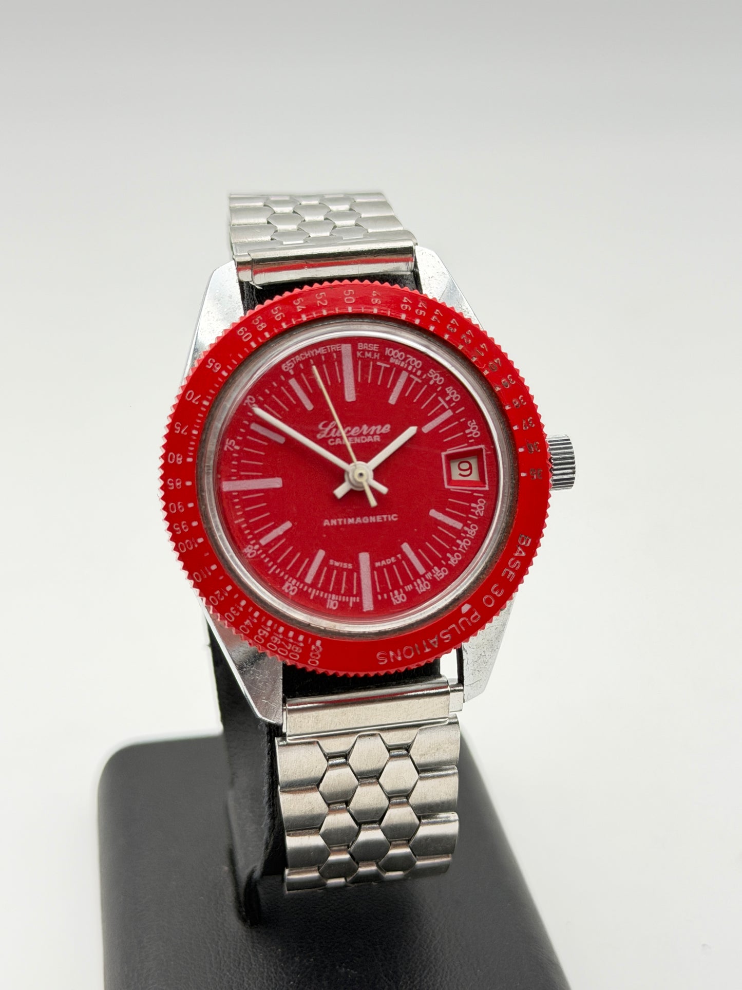 lucerne diver red watch swiss made nos 70s vintage