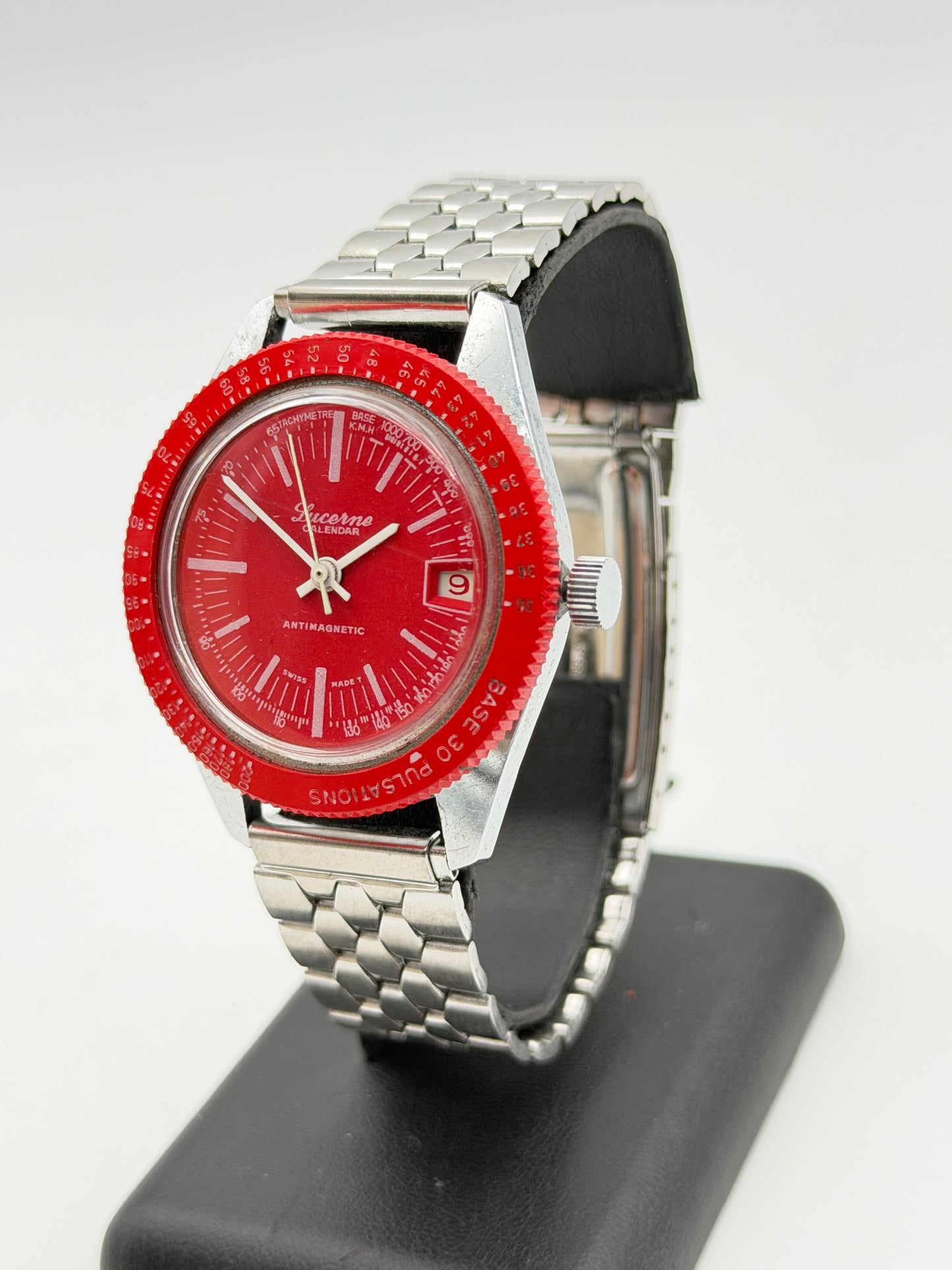 lucerne diver red watch swiss made nos 70s vintage