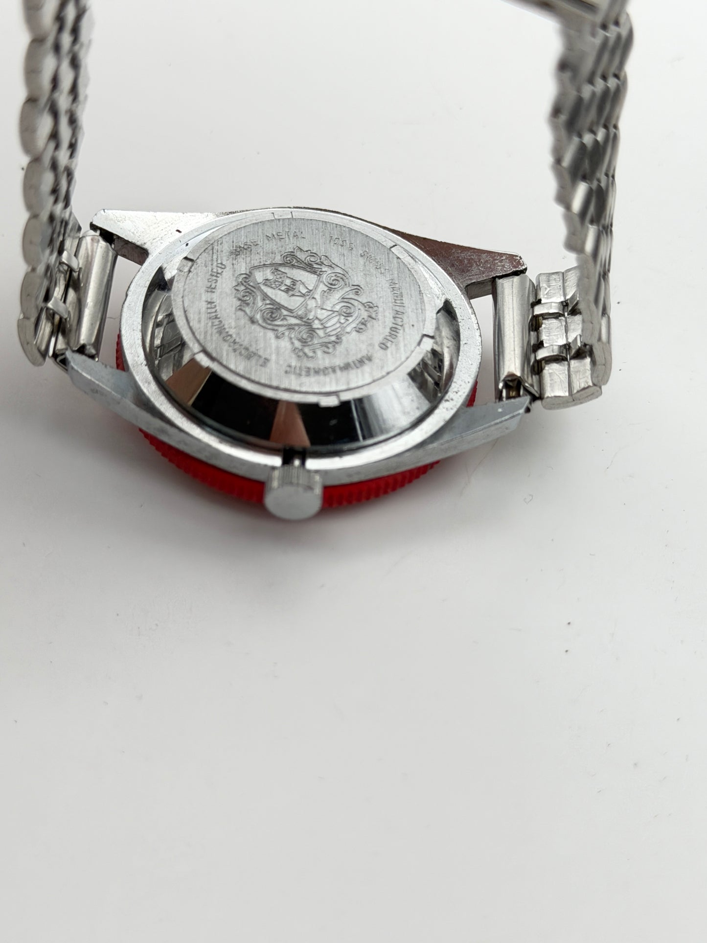 lucerne diver red watch swiss made nos 70s vintage