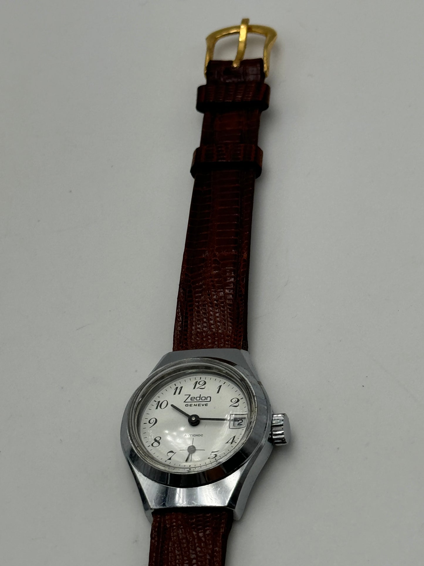 zedon geneve antichoc vintage watch