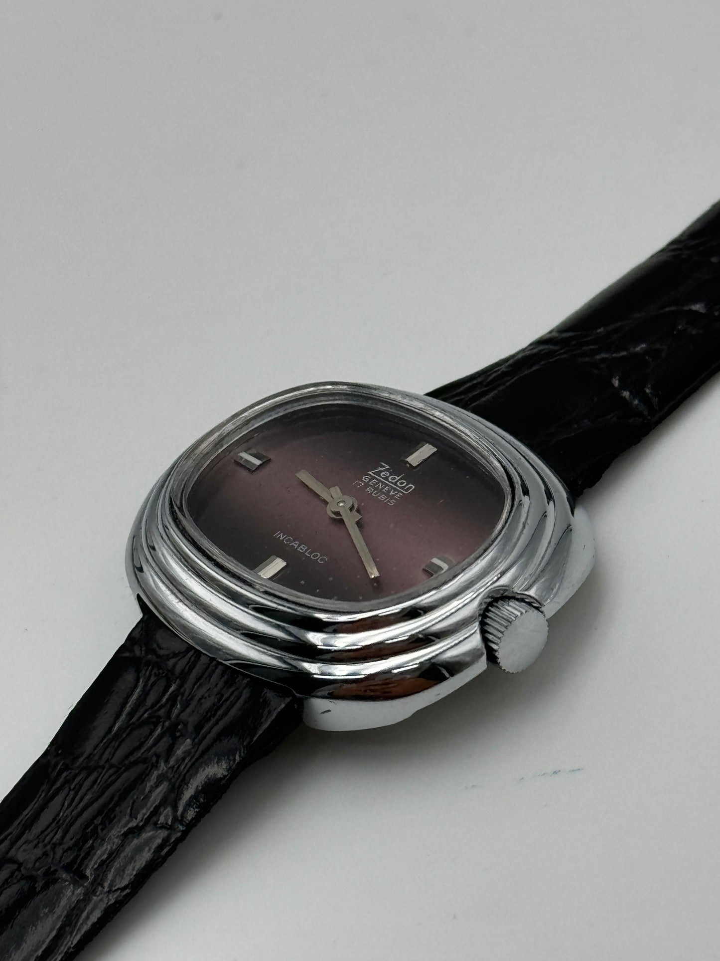 zedon geneve 17 rubis incabloc vintage