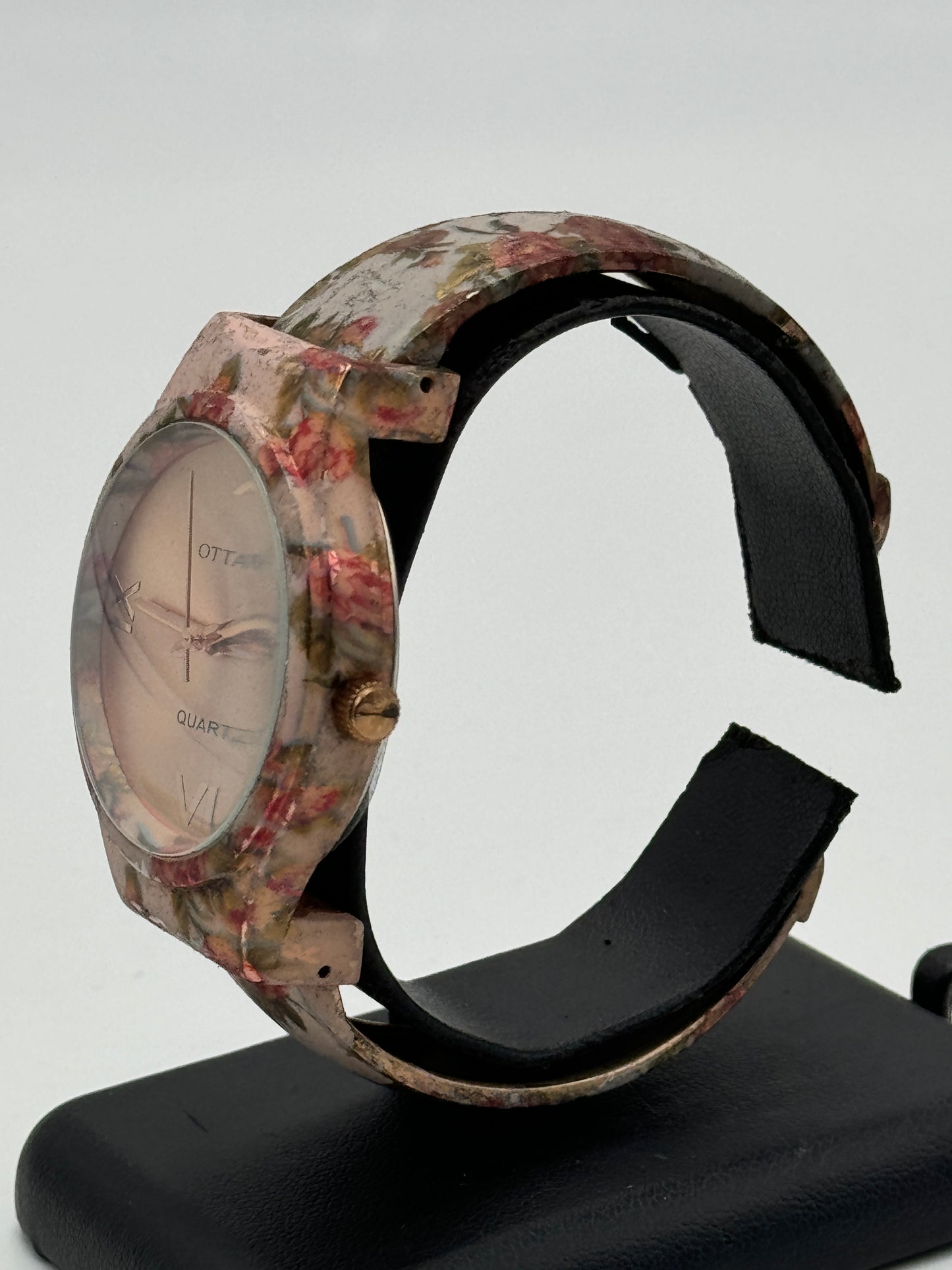 ottaviani quartz 38mm pink watch
