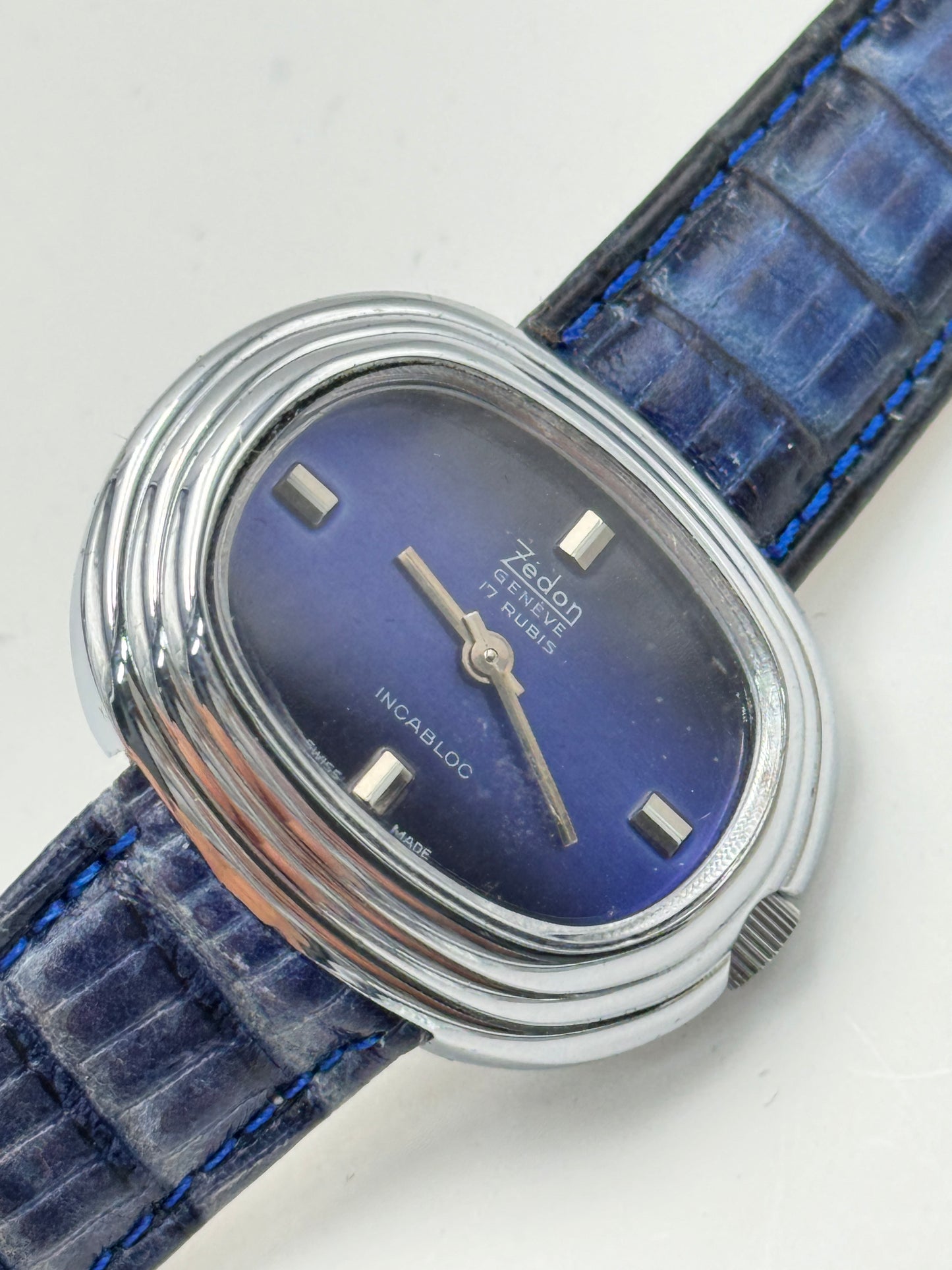 zedon geneve 17 rubis incabloc 31mm vintage