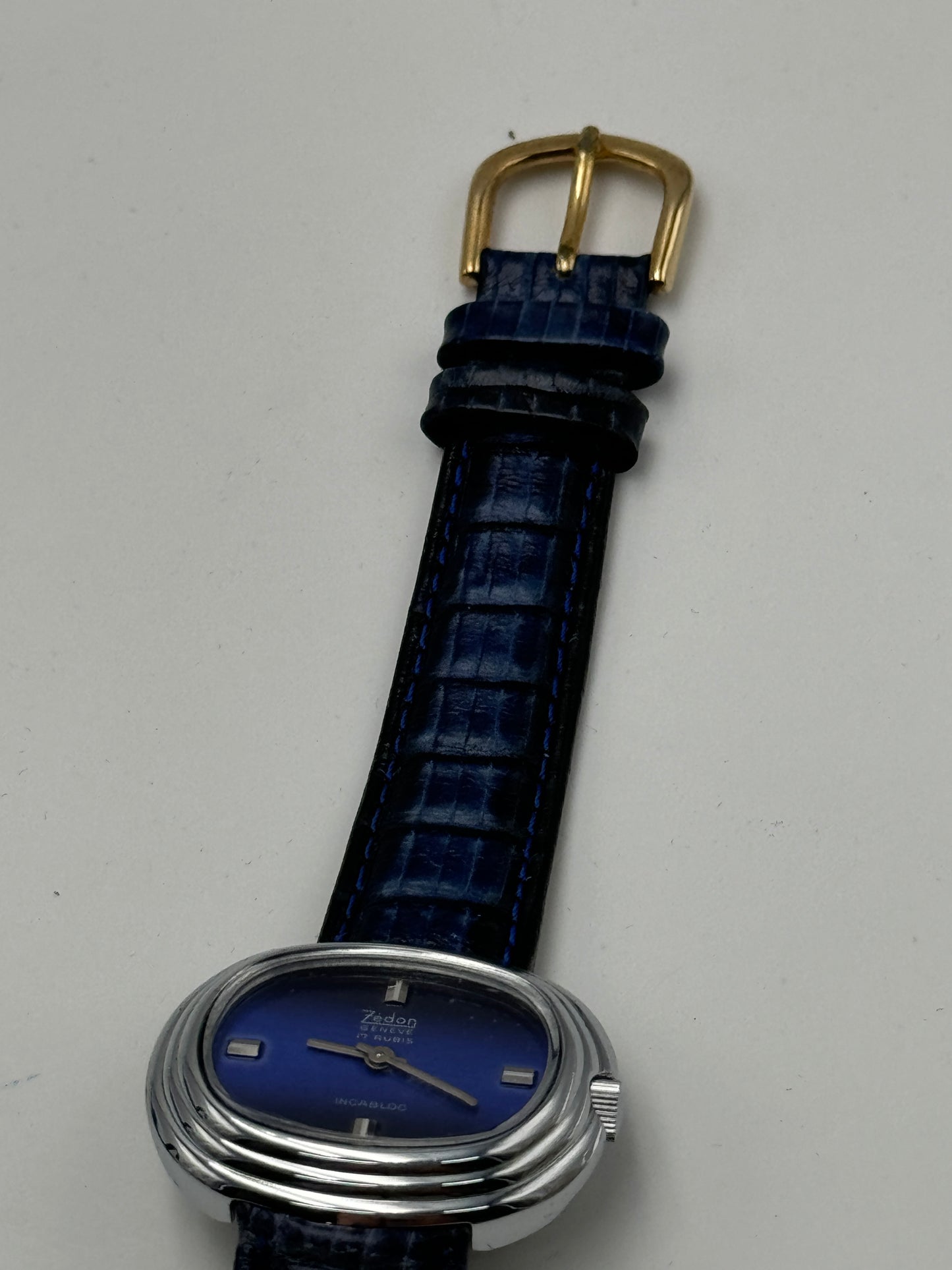 zedon geneve 17 rubis incabloc 31mm vintage